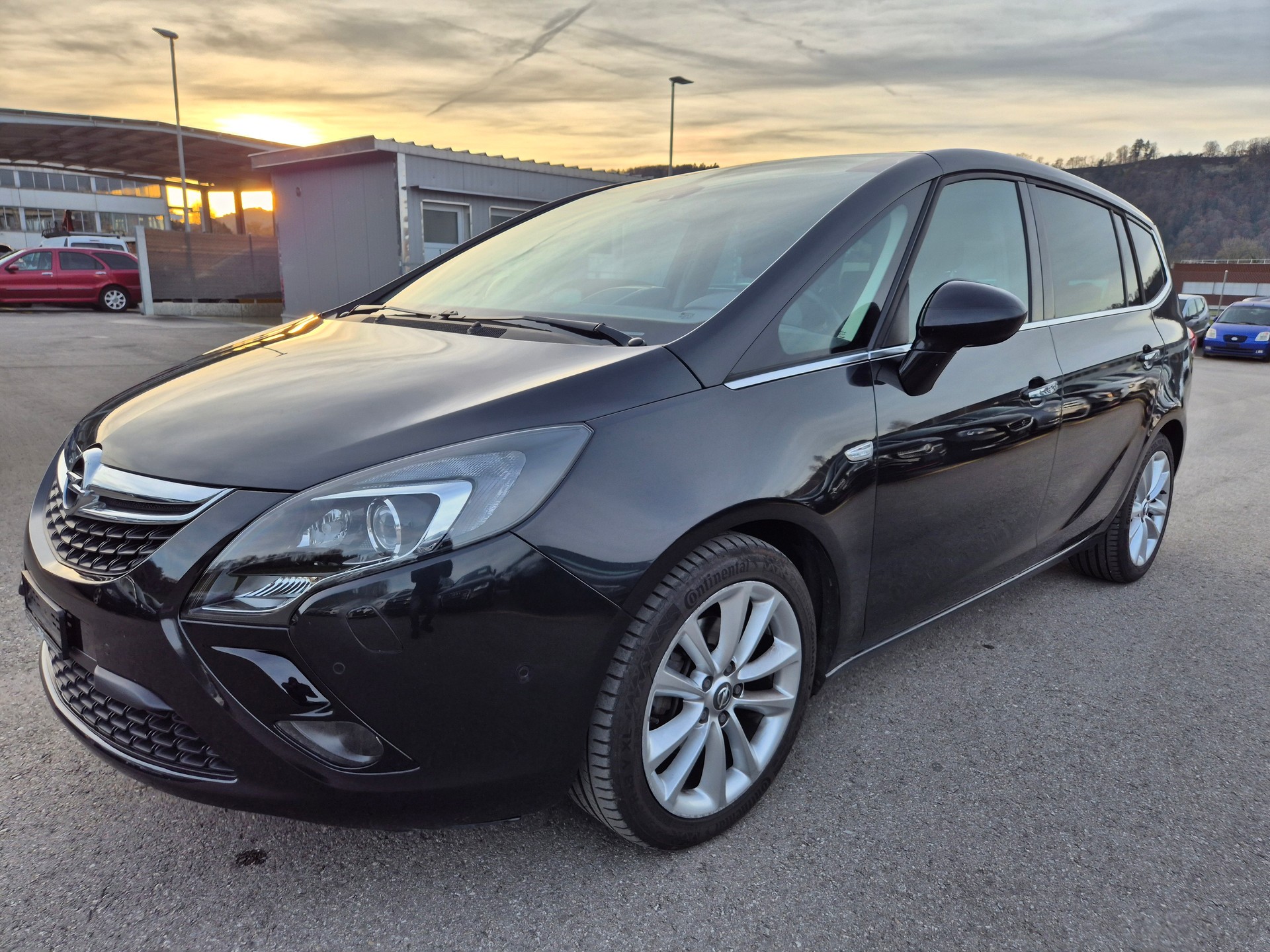 OPEL Zafira Tourer 1.4i 16V Cosmo-image-6
