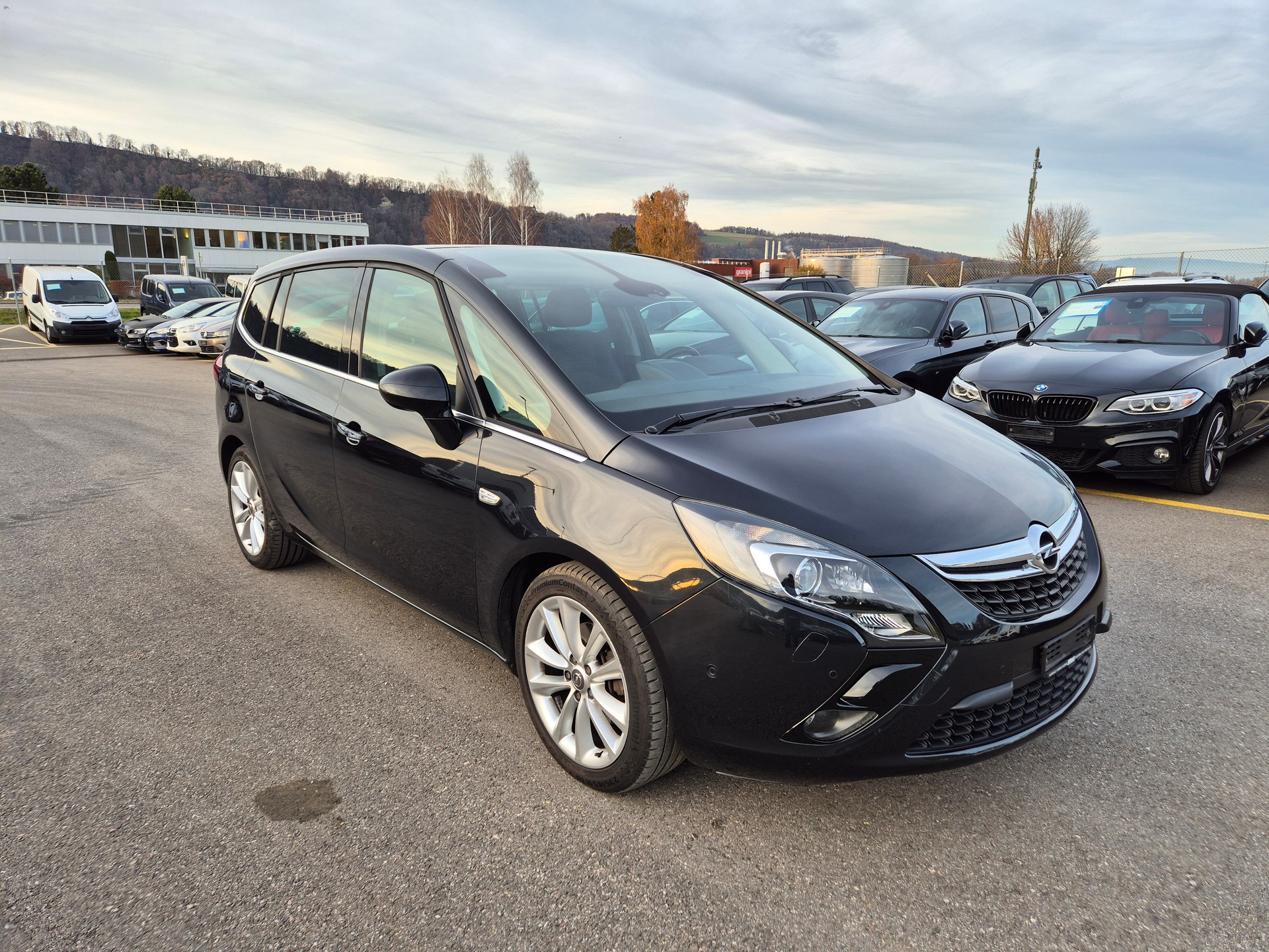 OPEL Zafira Tourer 1.4i 16V Cosmo-image-13