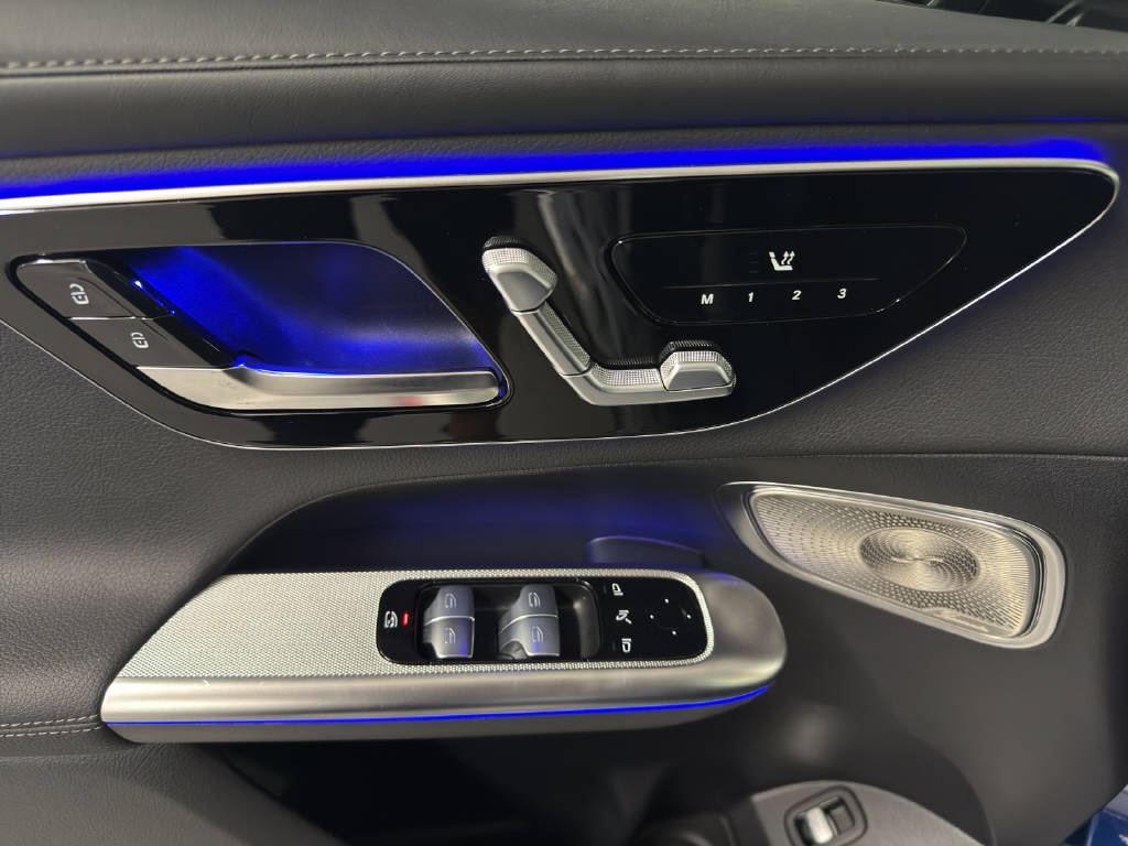 MERCEDES-BENZ GLC 300 de AMG Line 4Matic EQ Star-image-5