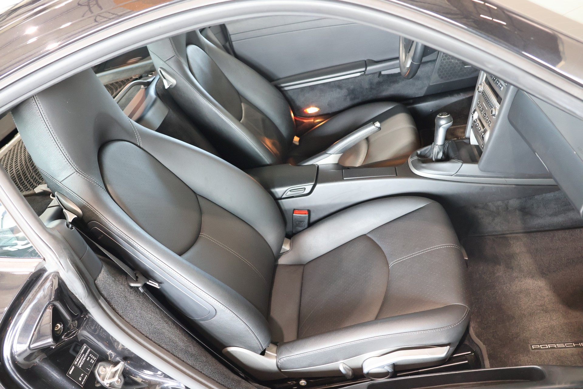 PORSCHE Cayman 2.7-image-13