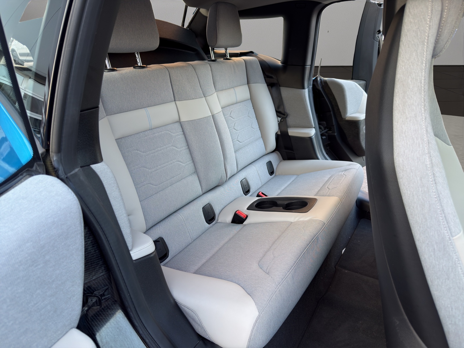 BMW i3 (94Ah)-image-17