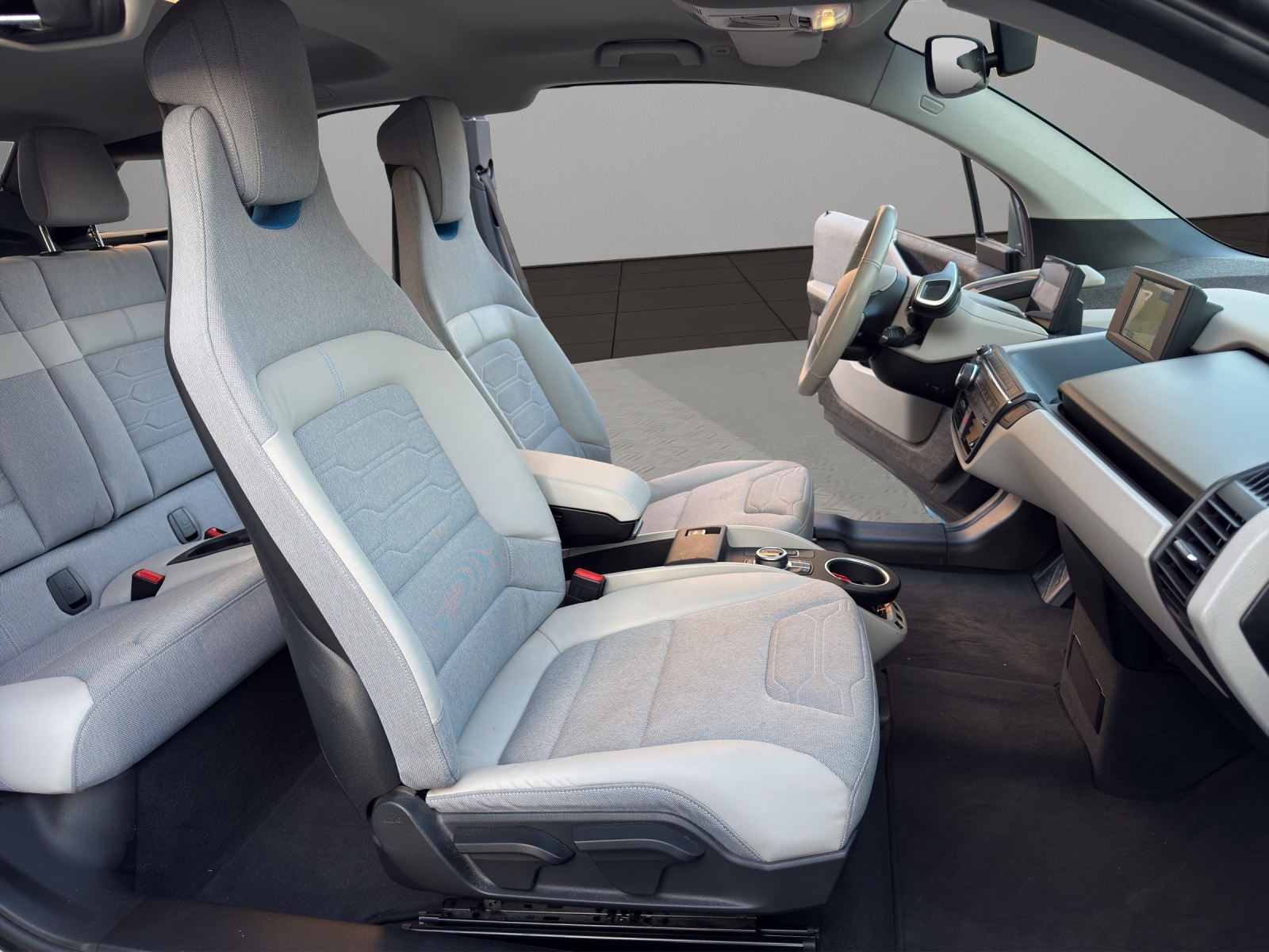 BMW i3 (94Ah)-image-16