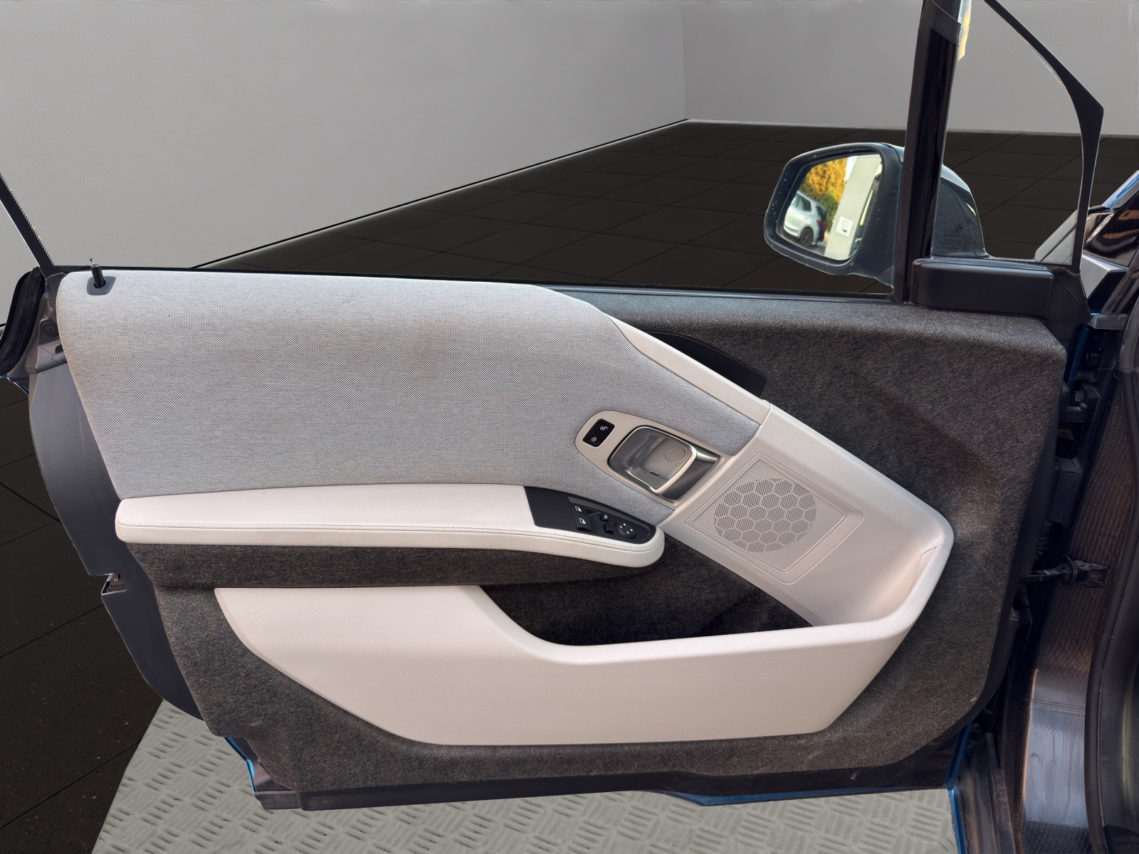 BMW i3 (94Ah)-image-11