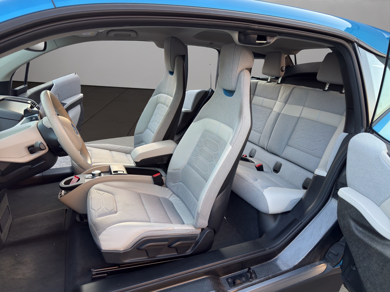 BMW i3 (94Ah)-image-8