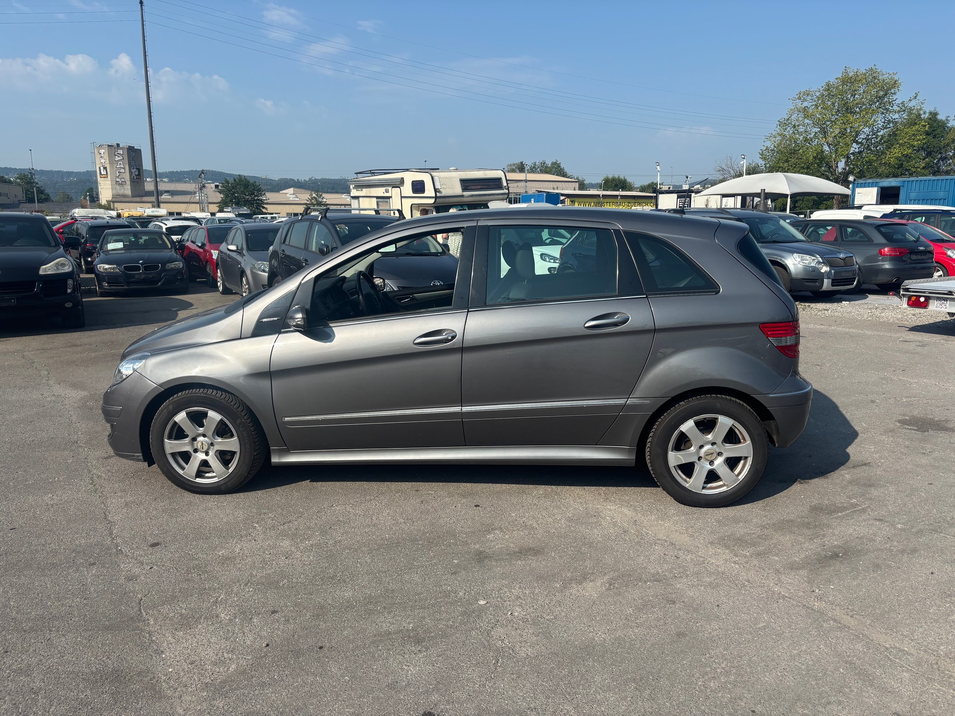 MERCEDES-BENZ B 200 CDI-image-4