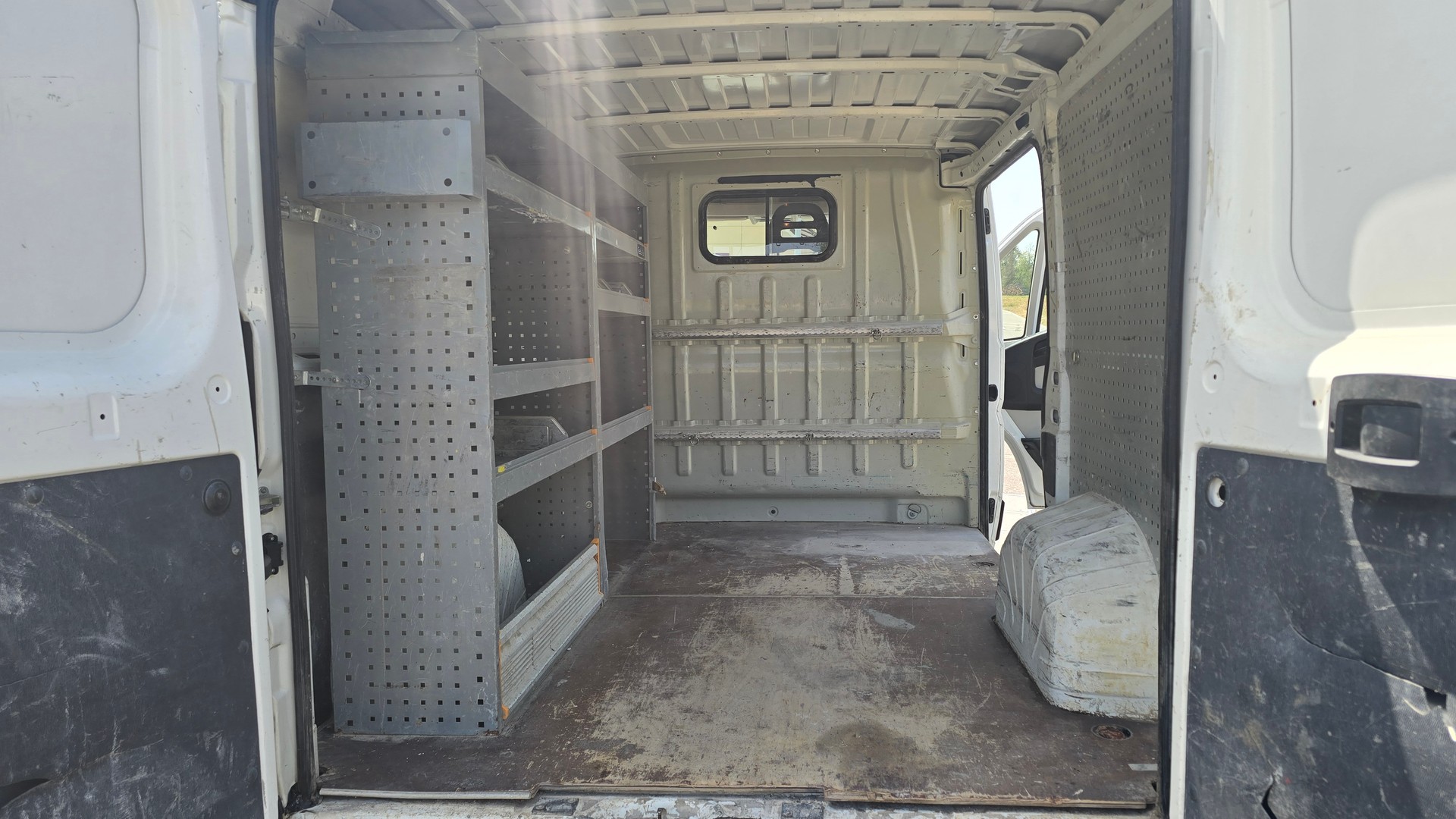 PEUGEOT Boxer 2.2 HDI 333 L1H1-image-12