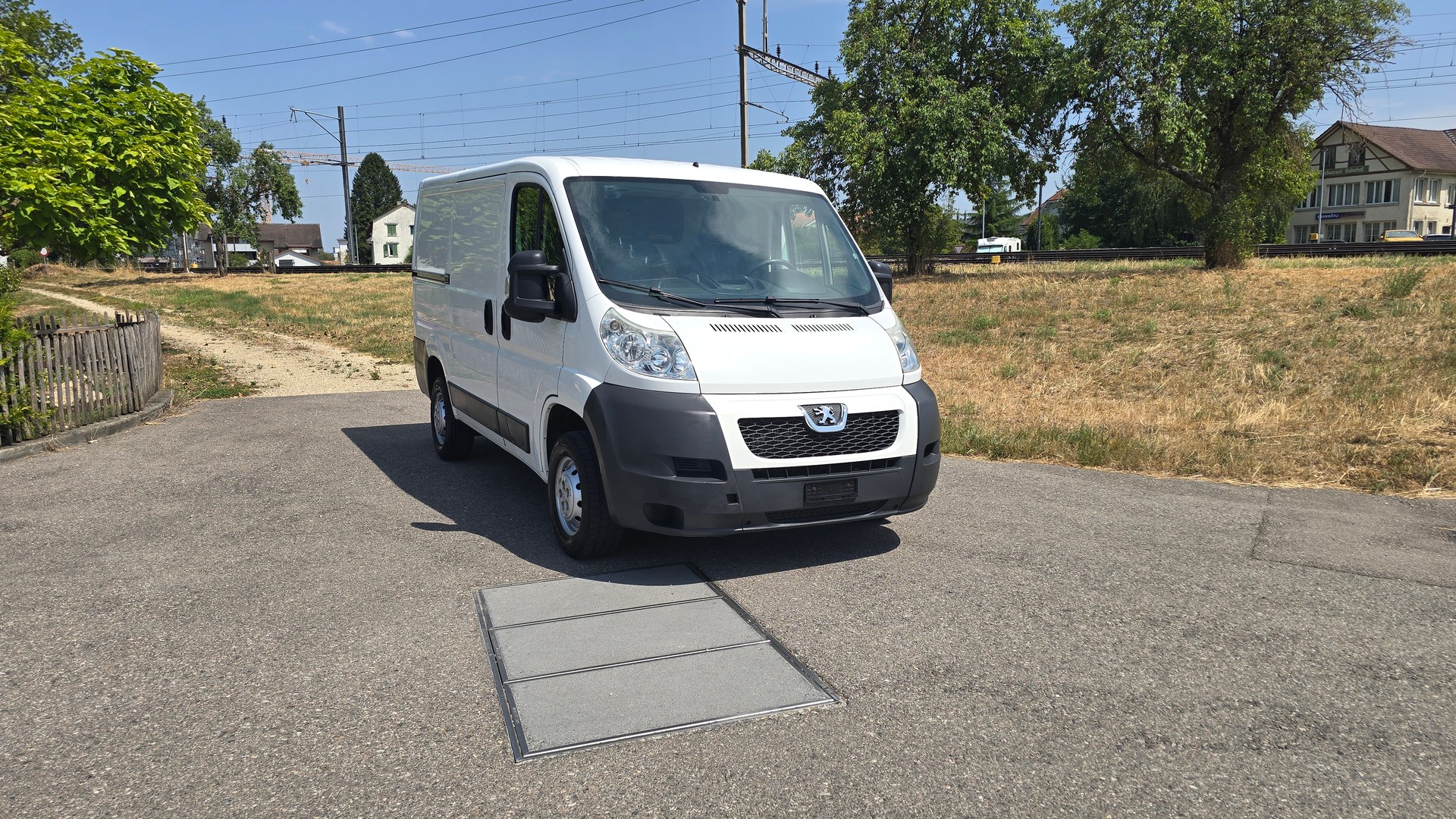 PEUGEOT Boxer 2.2 HDI 333 L1H1-image-0