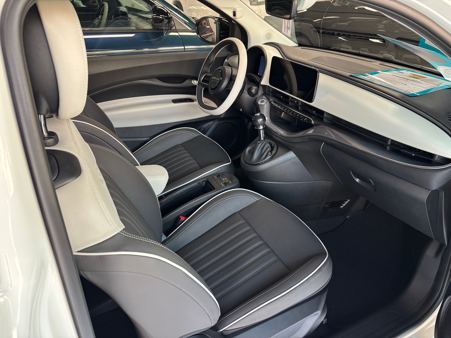 FIAT 500 1.0 FireFly MHD La Prima-image-2