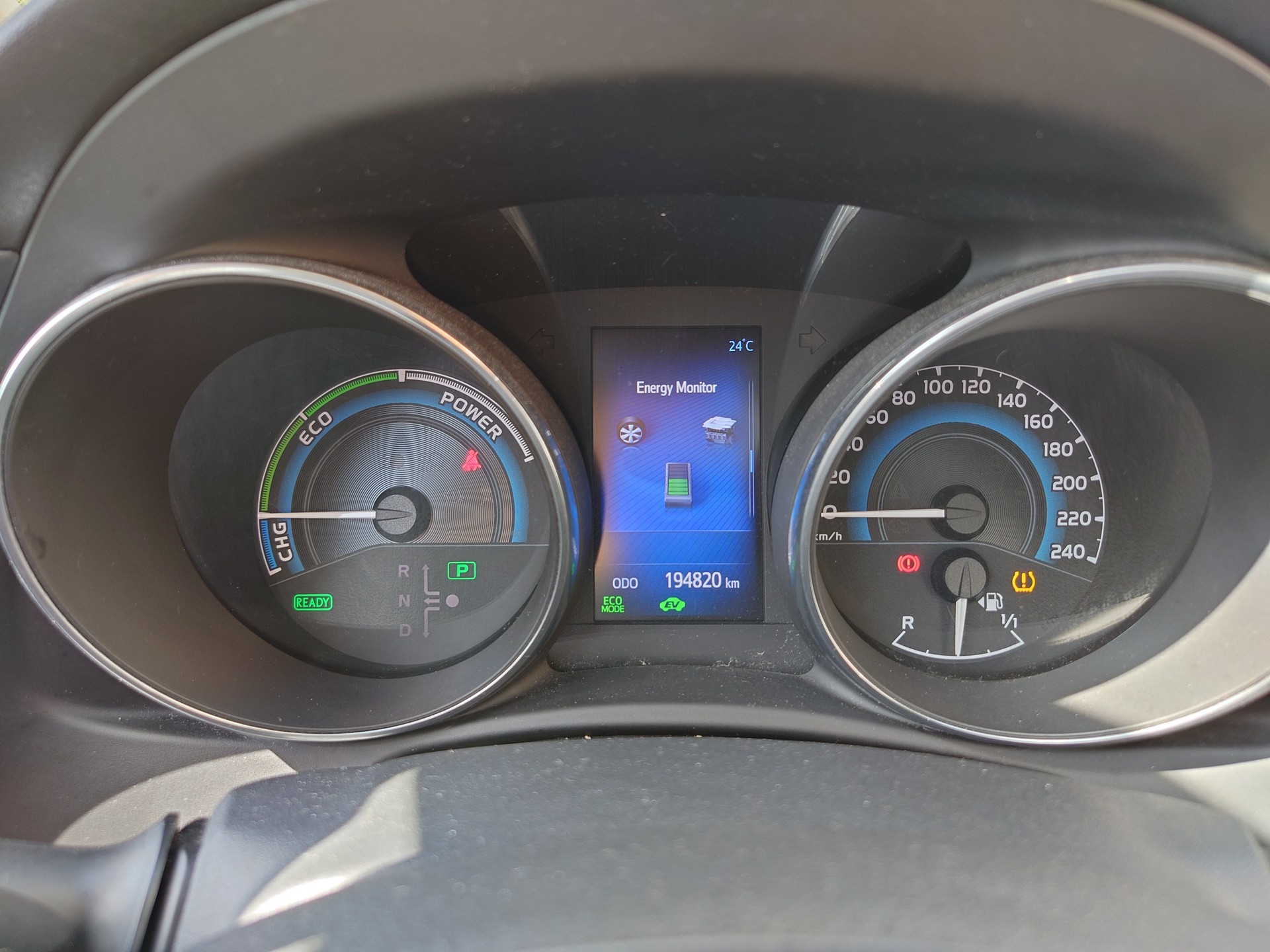 TOYOTA Touring sports 1.8 Hybrid, version 135 Confort-image-9