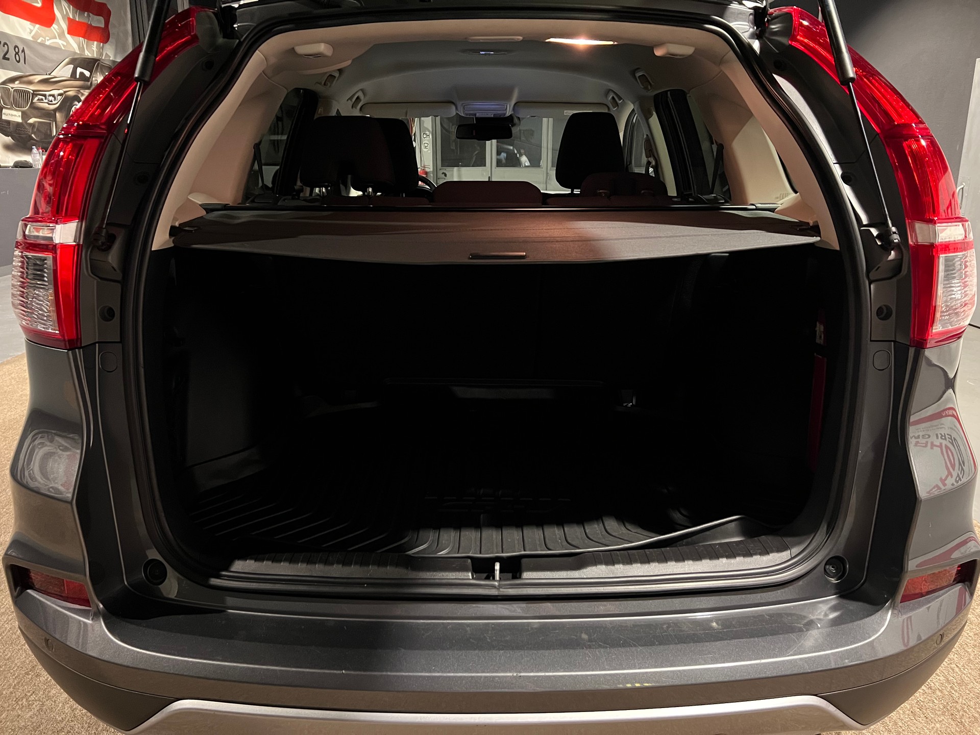 HONDA CR-V 1.6 i-DTEC Elegance 4WD Automatic-image-4