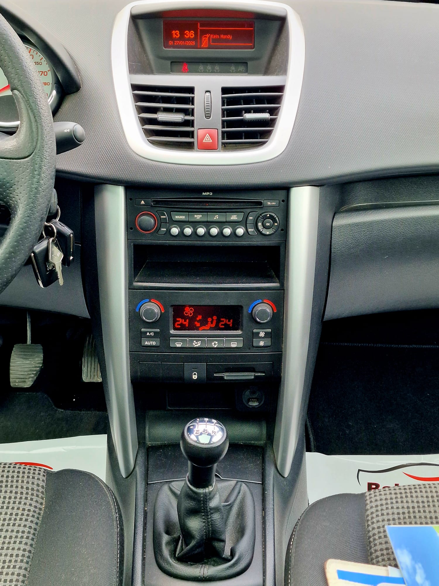 PEUGEOT 207 SW 1.6 16V Sport-image-11