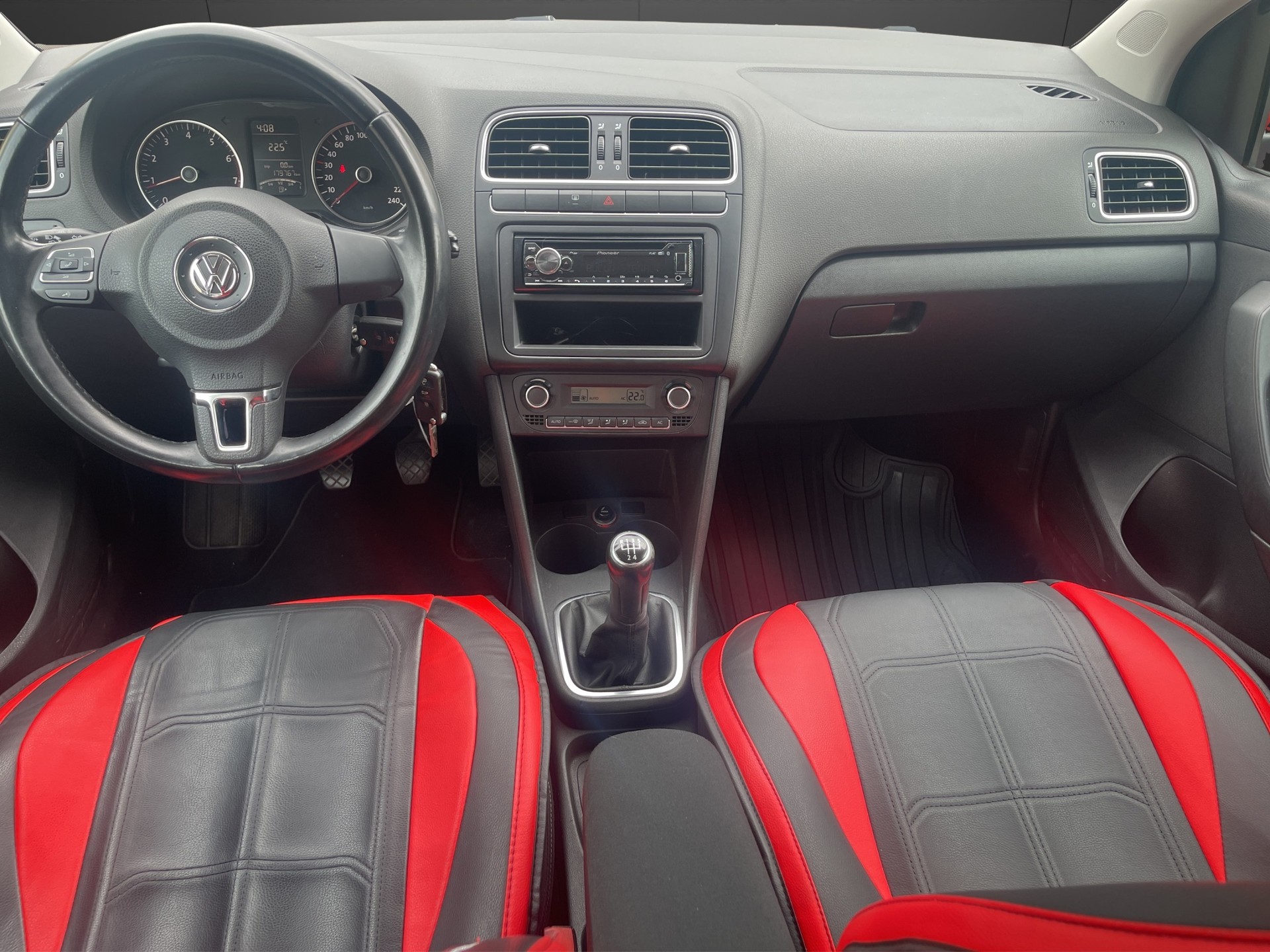 VW Polo 1.4 16V Comfortline-image-9