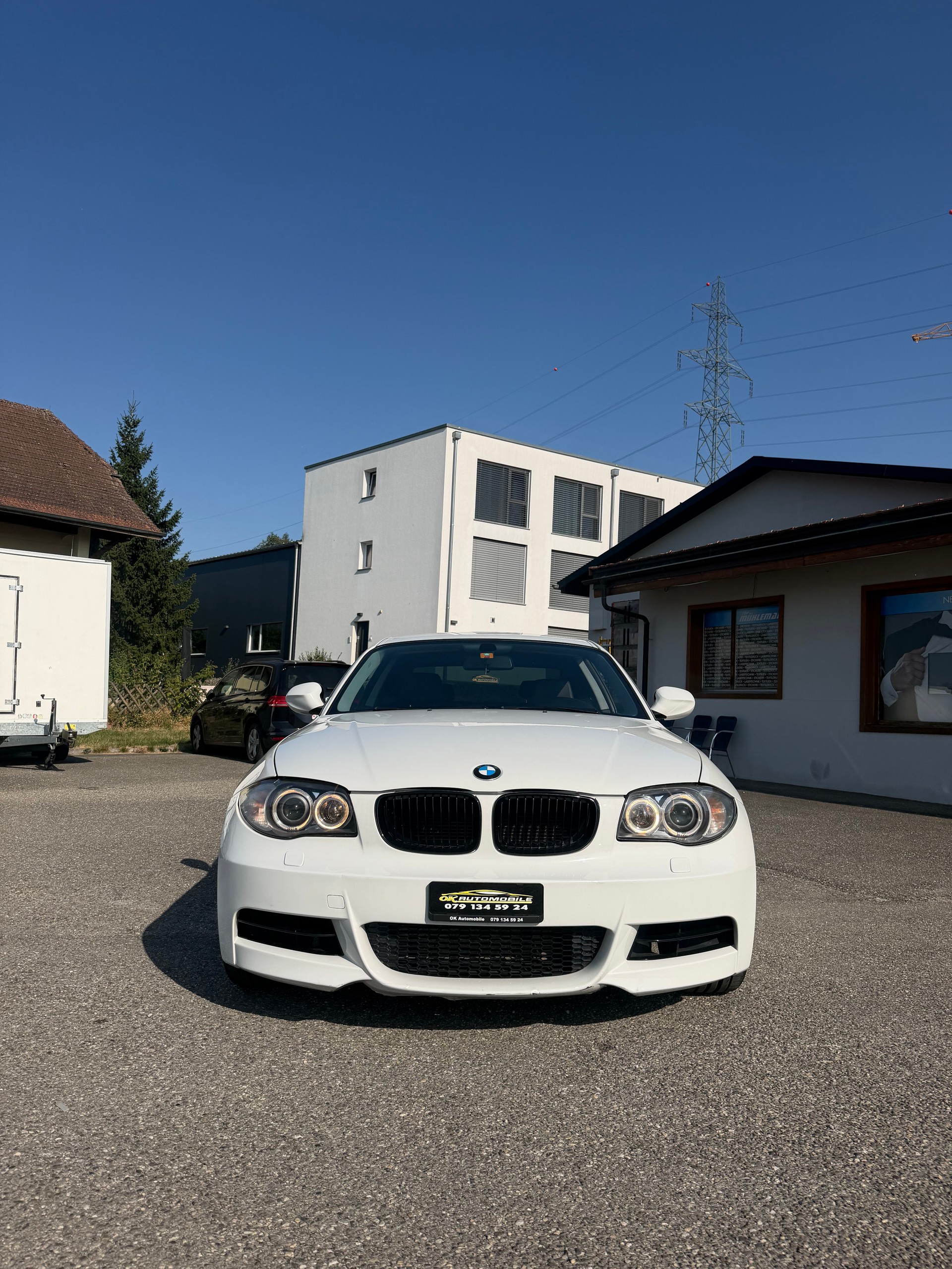 BMW 135i Coupé-image-0