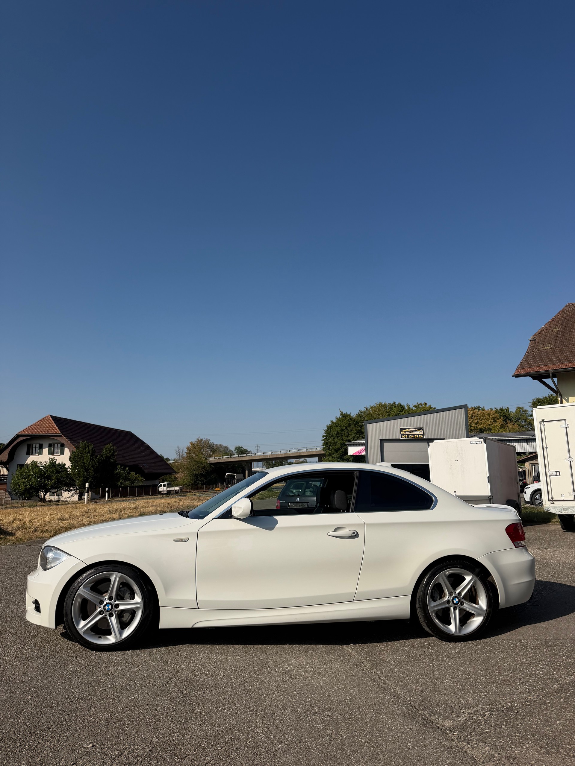 BMW 135i Coupé-image-2