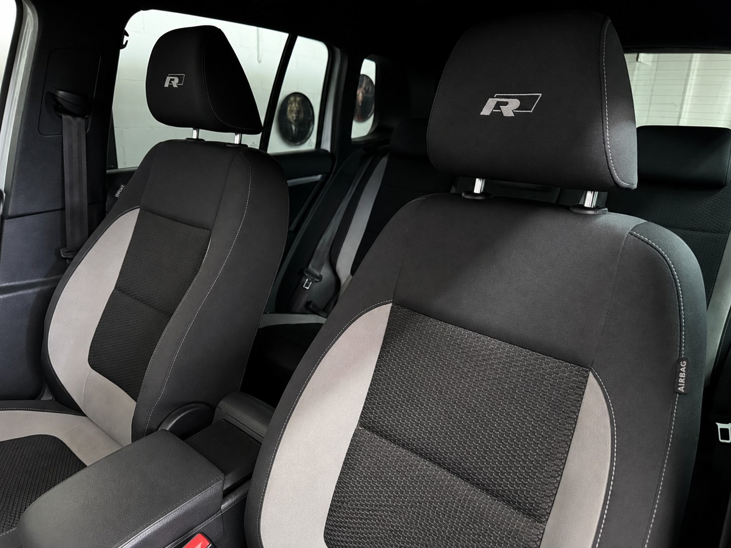 VW Tiguan 2.0 TDI BMT Cup R-Line 4Motion DSG / Anhängerkupplung-image-10