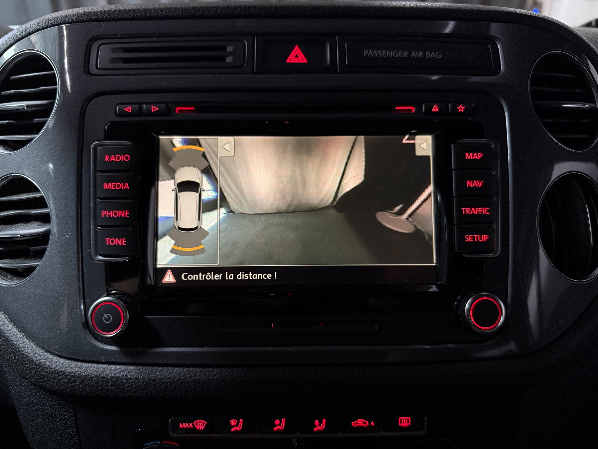 VW Tiguan 2.0 TDI BMT Cup R-Line 4Motion DSG / Anhängerkupplung-image-15