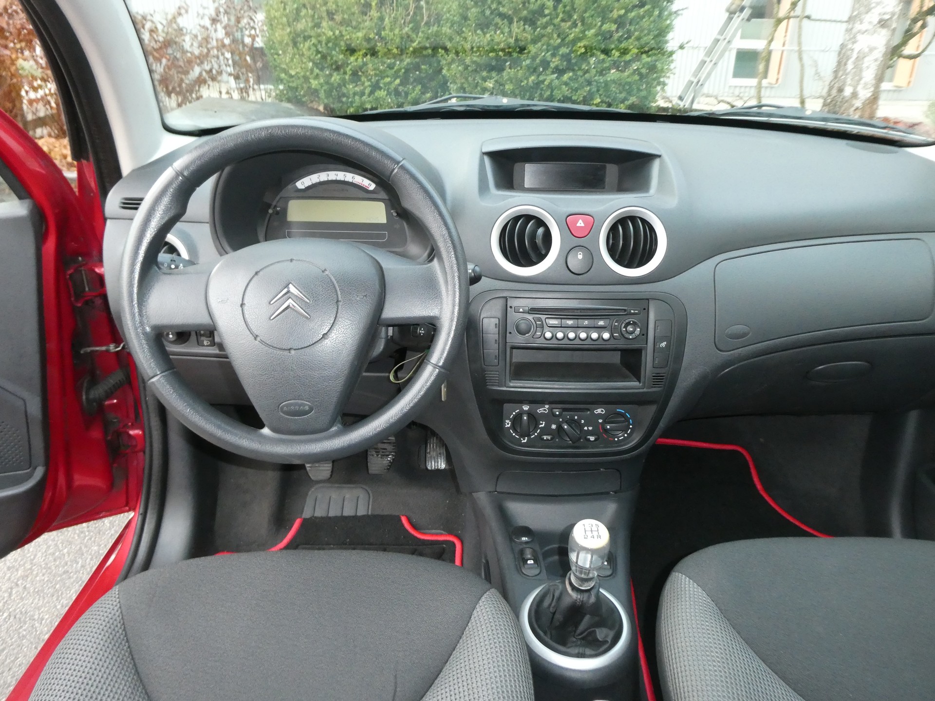 CITROEN C3 1.1i Furio-image-11