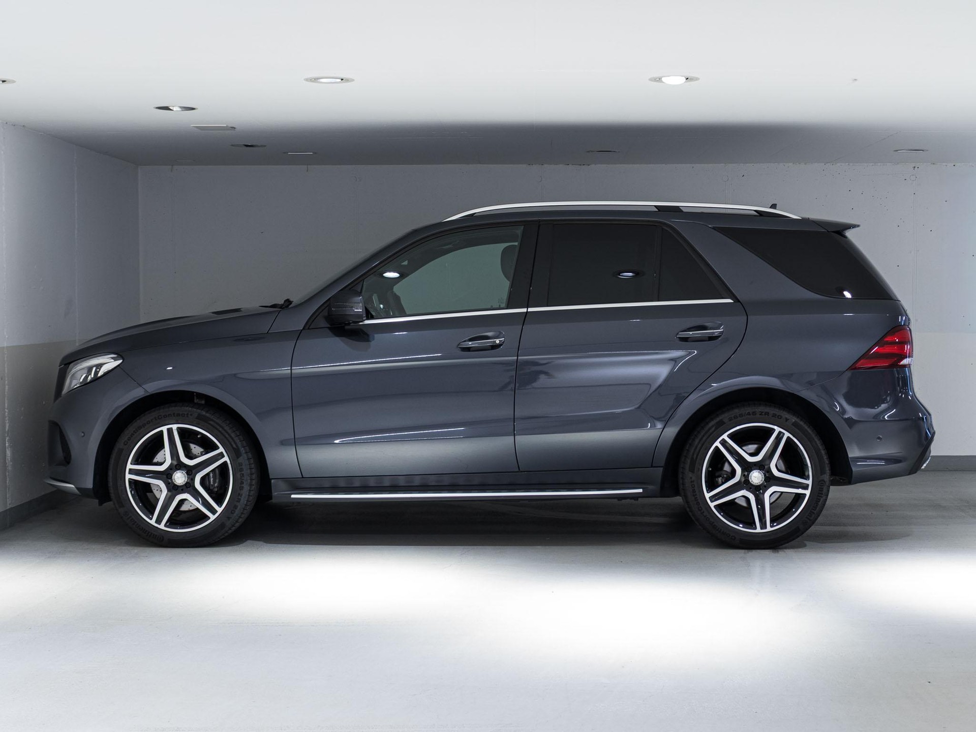 MERCEDES-BENZ GLE 350 d 4MATIC-image-4