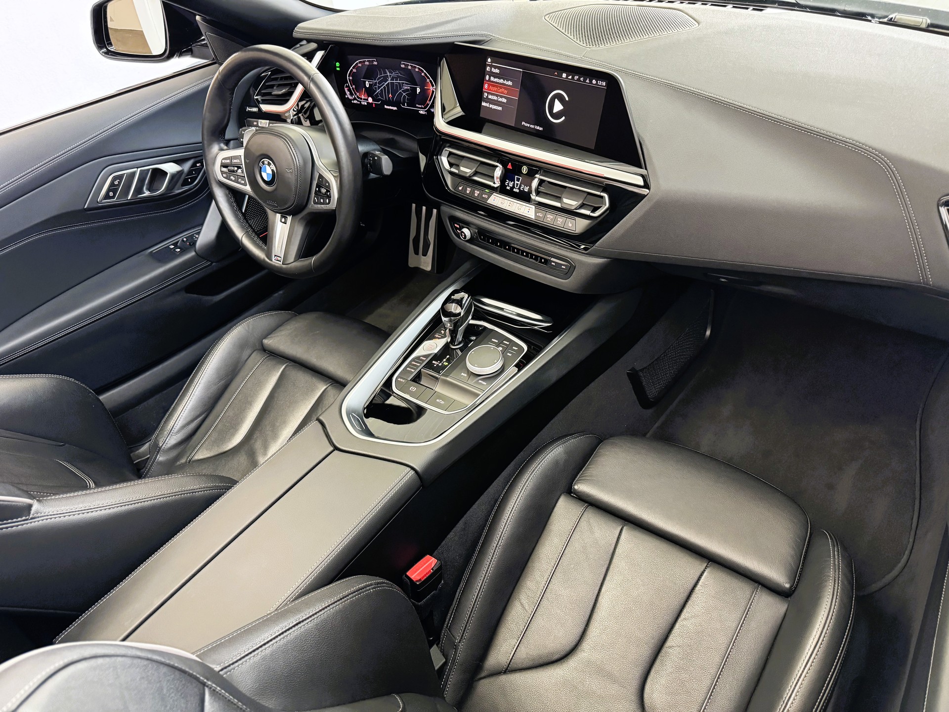 BMW Z4 sDrive 20i M Sport Steptronic-image-6