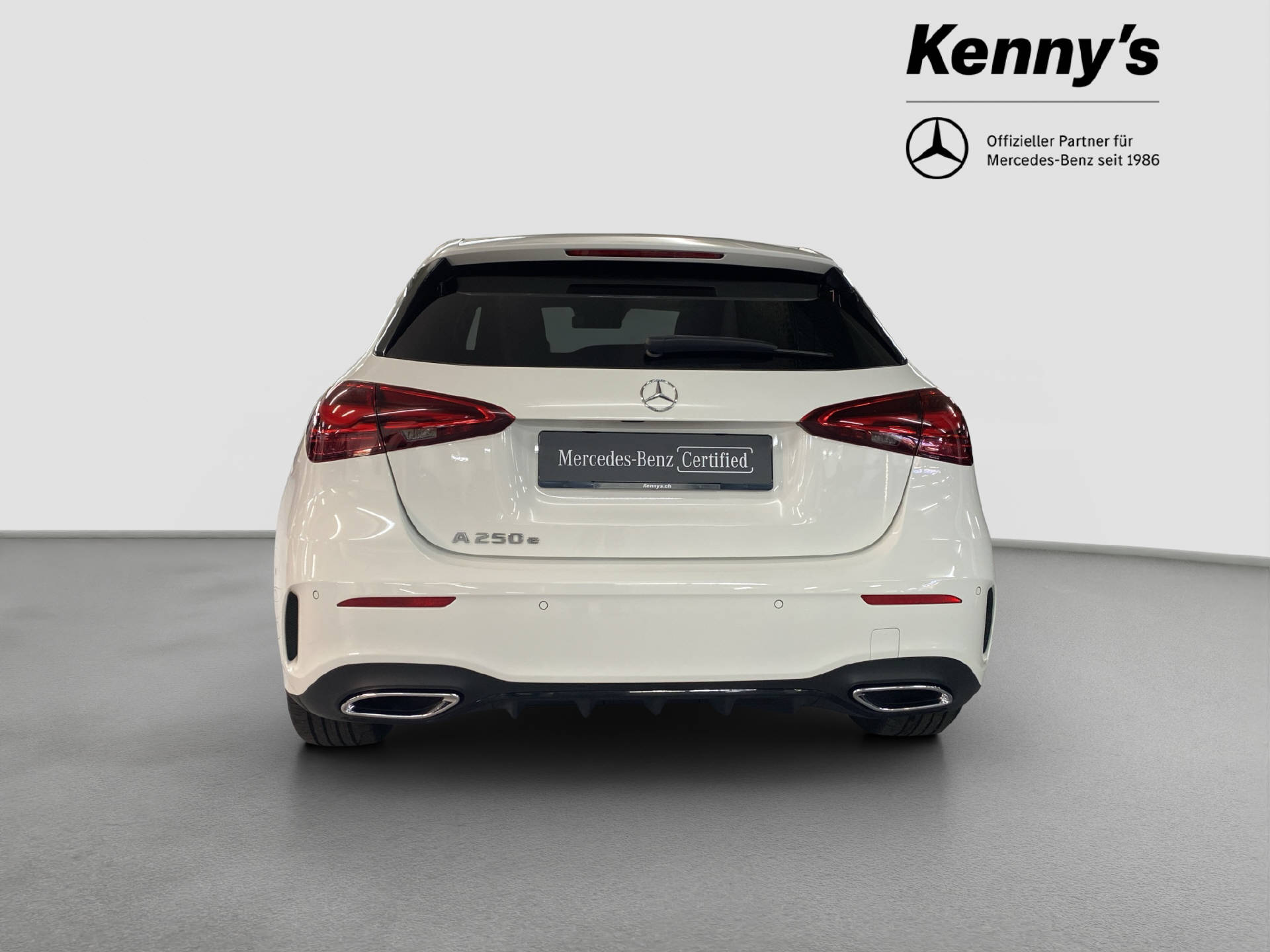 MERCEDES-BENZ A 250 e EQ Star AMG Line-image-5