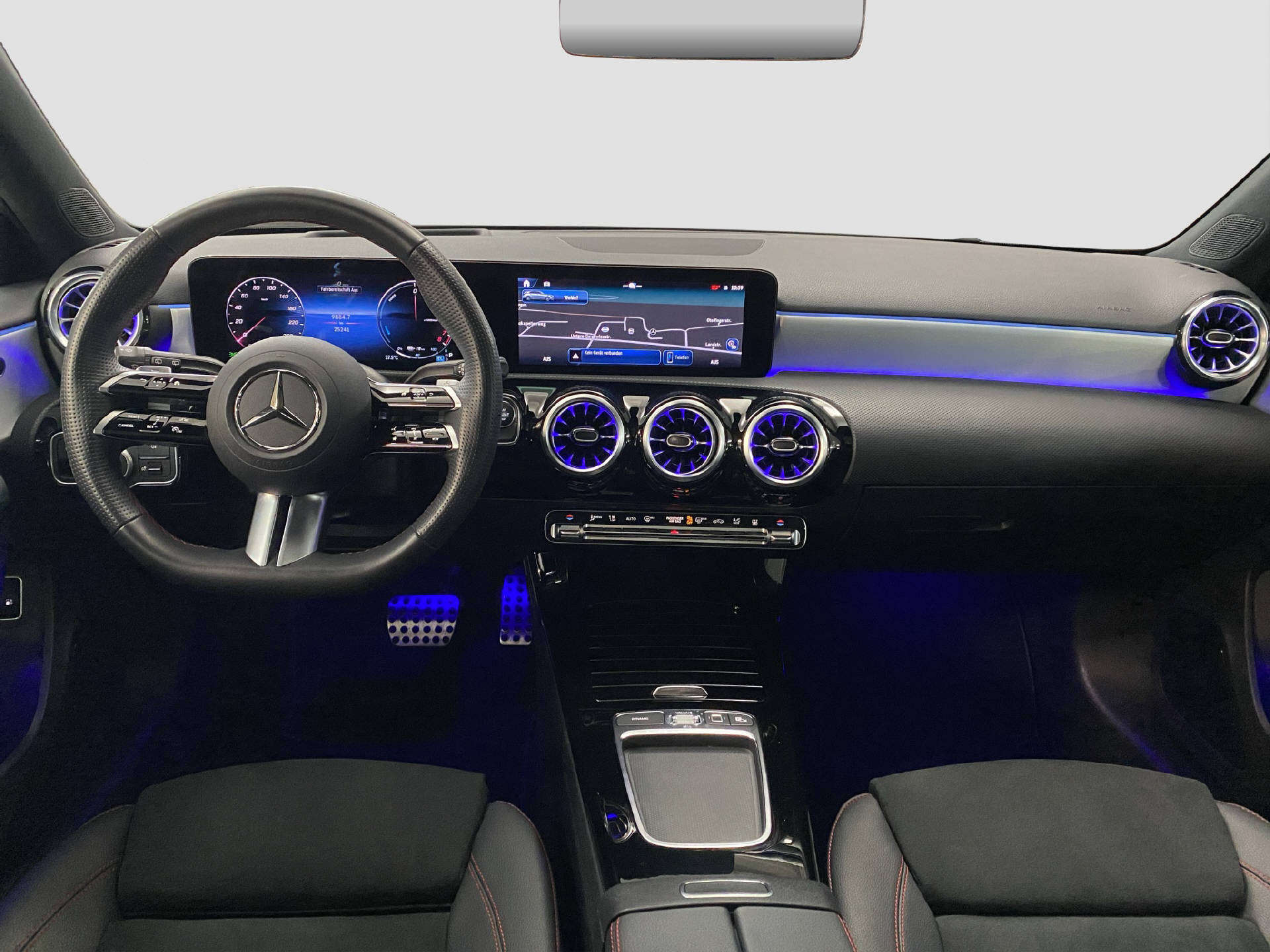 MERCEDES-BENZ A 250 e EQ Star AMG Line-image-8