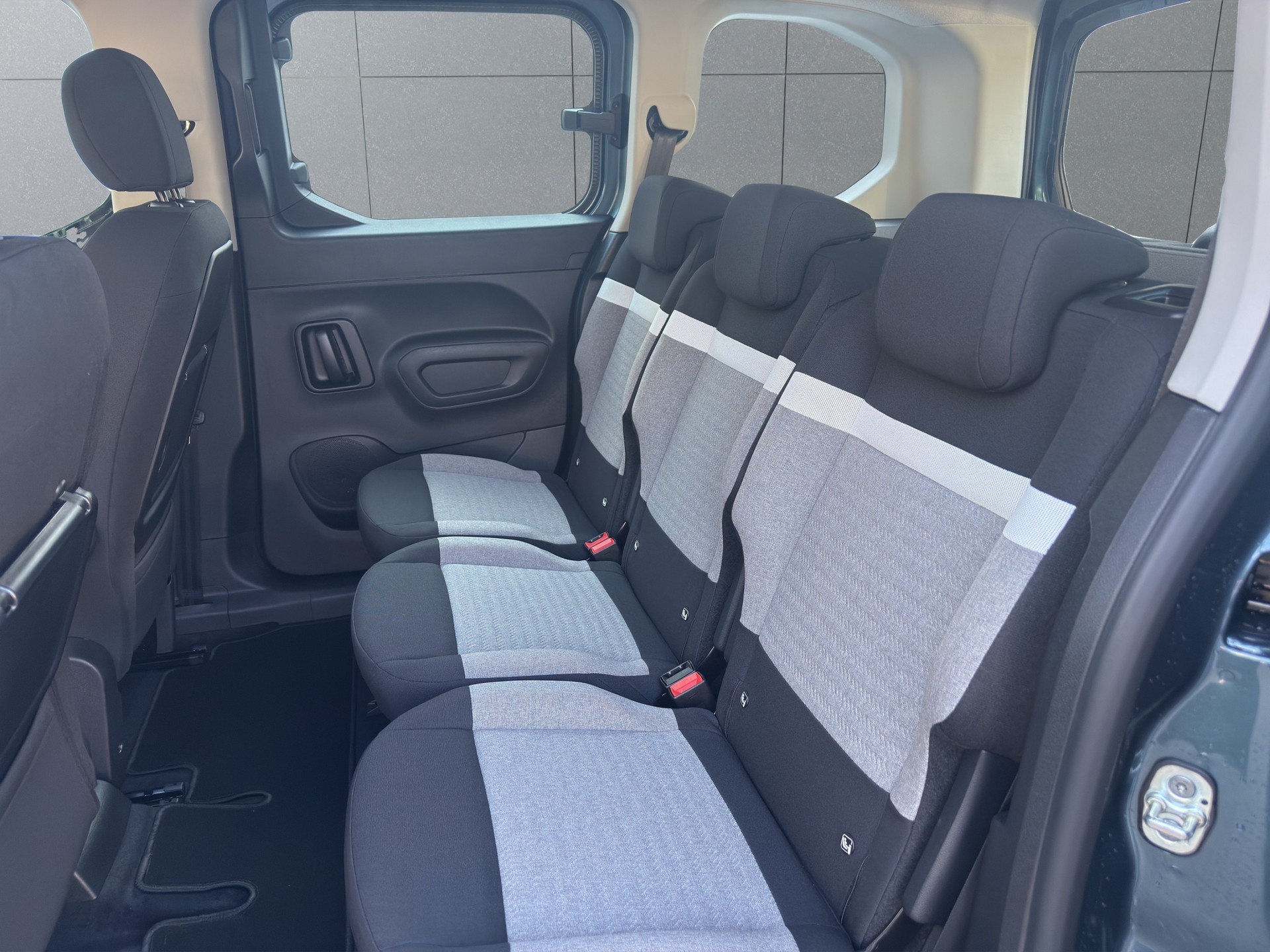 CITROEN Berlingo 1.2 PureTech Tonic-image-9