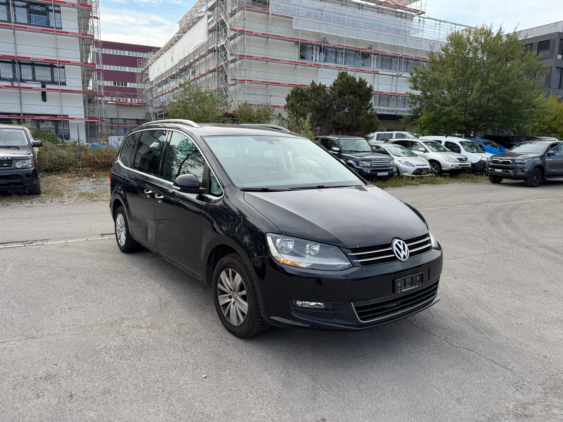 VW SHARAN-image-4
