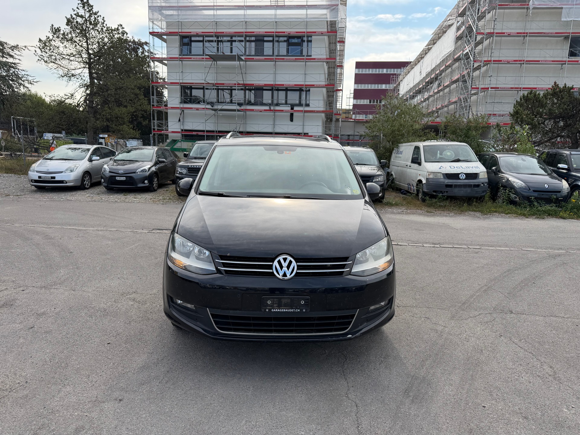 VW SHARAN-image-2