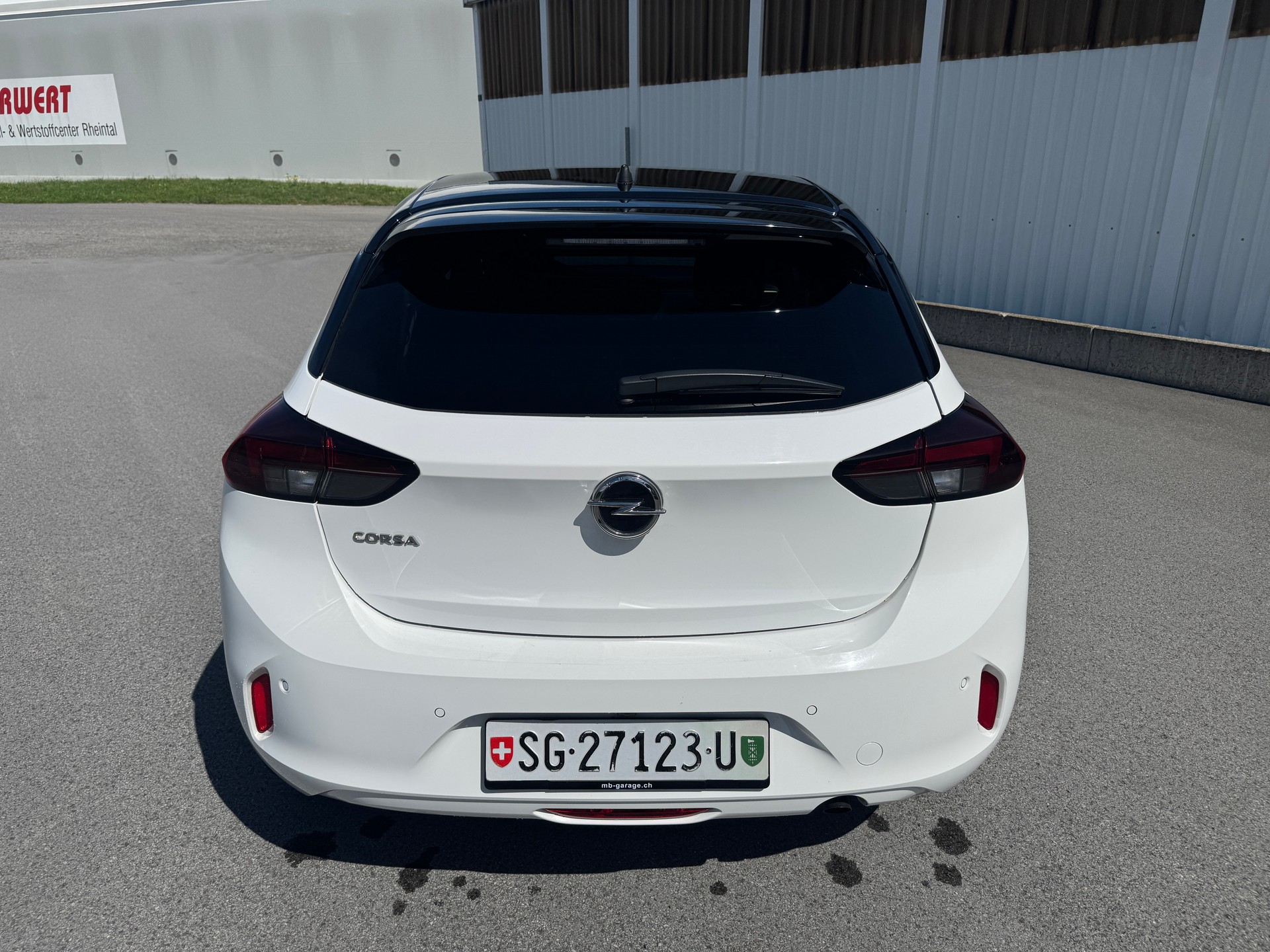 OPEL Corsa 1.2 TP Edition-image-1
