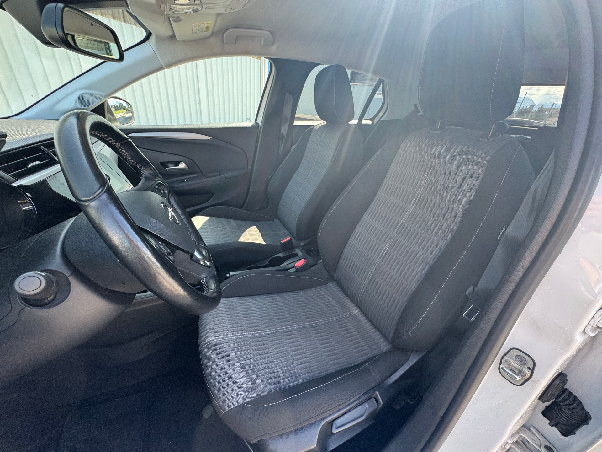 OPEL Corsa 1.2 TP Edition-image-9