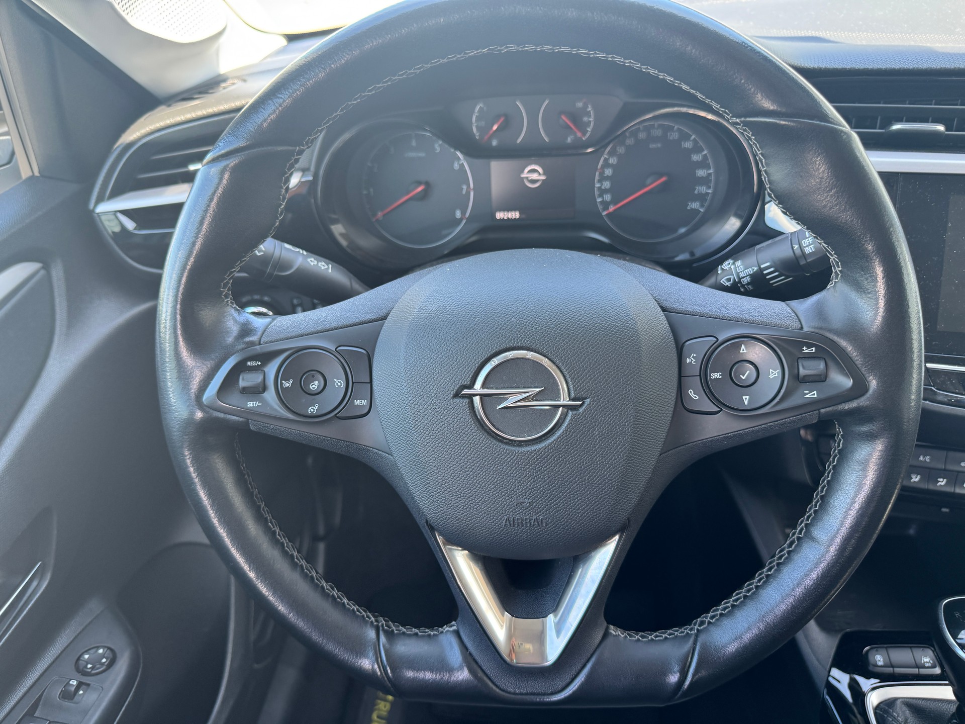 OPEL Corsa 1.2 TP Edition-image-14
