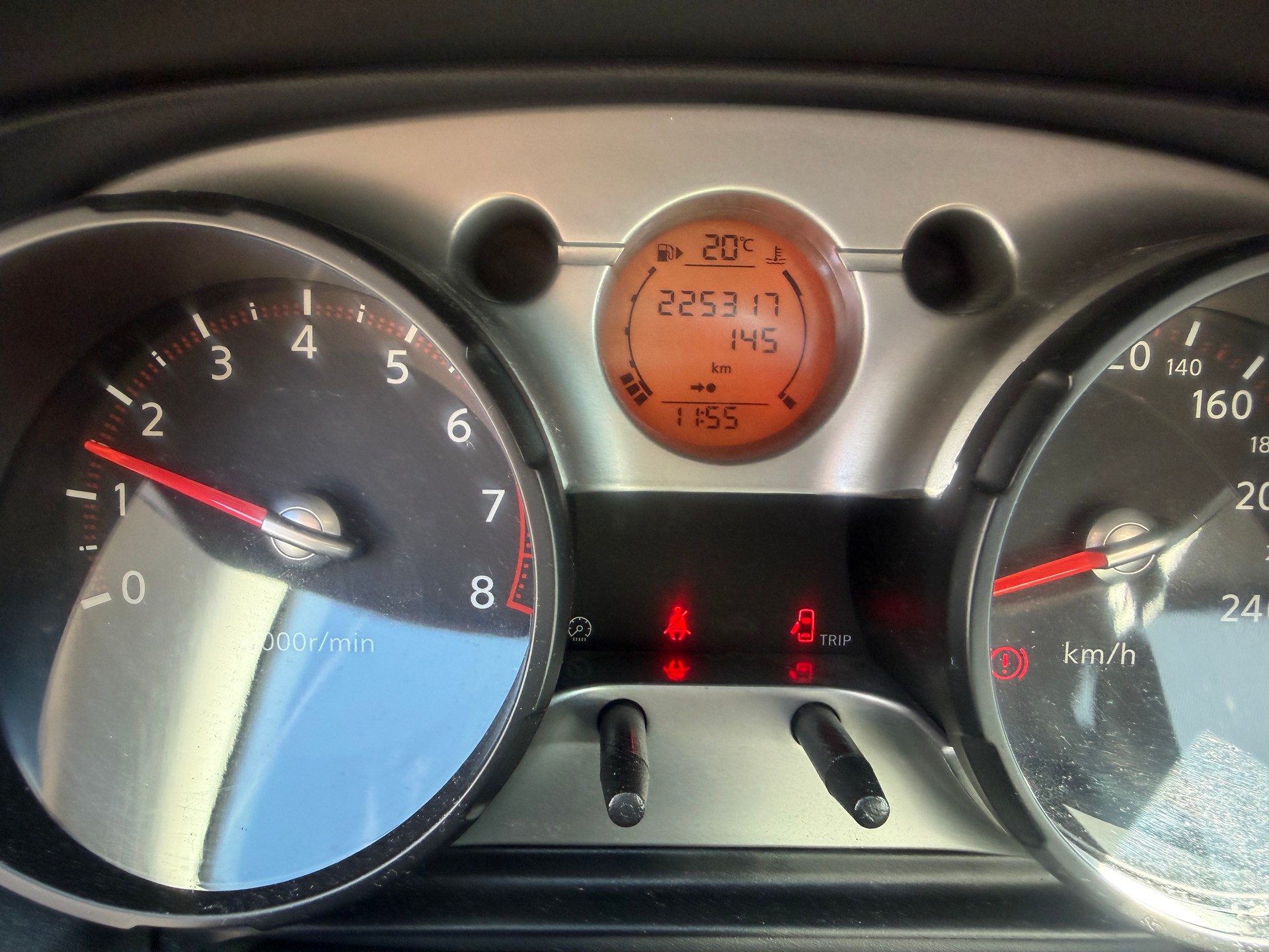 NISSAN Qashqai 2.0 4WD acenta-image-10