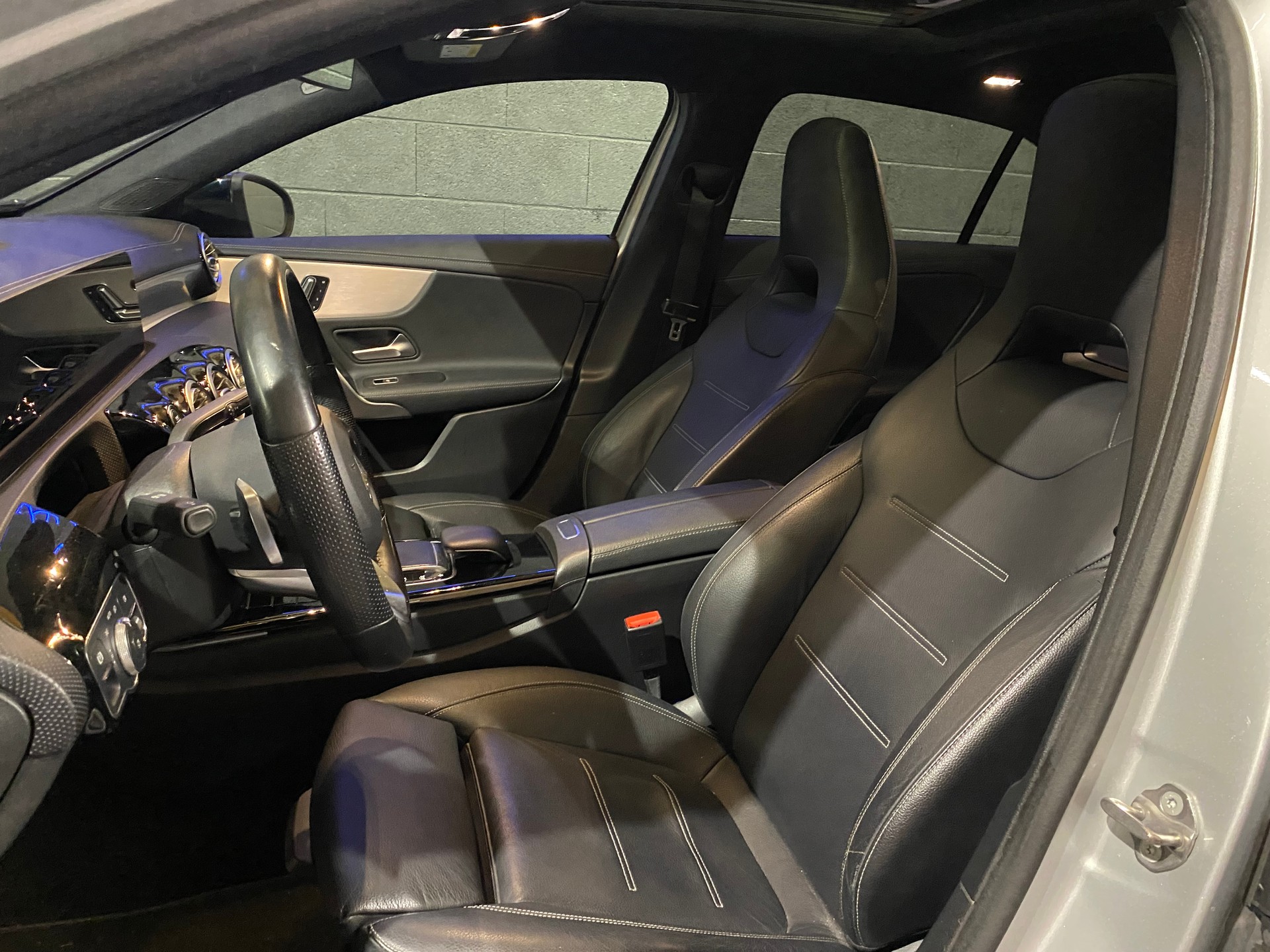 MERCEDES-BENZ A 250 4Matic AMG Line 4Matic 7G-DCT-image-13