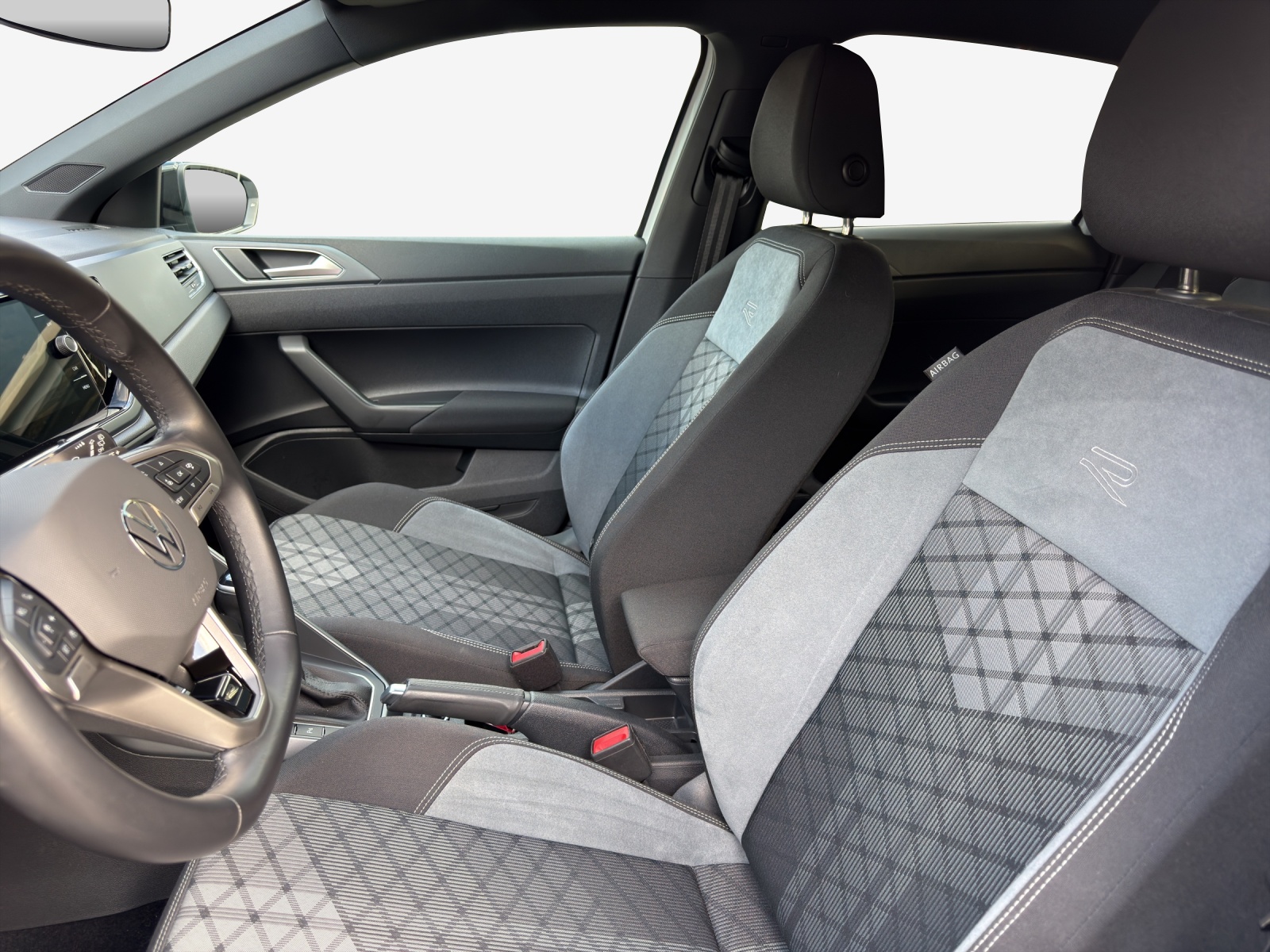 VW Polo 1.0 TSI R-Line DSG-image-7