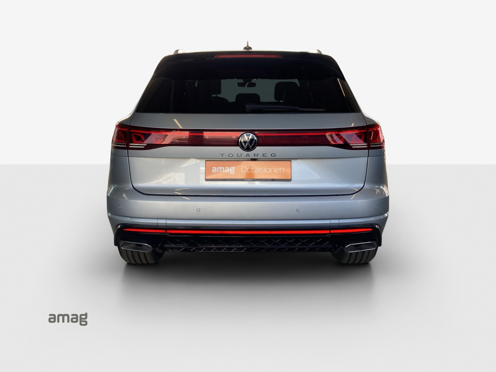 VW Touareg 3.0 TDI R-Line Tiptronic-image-3