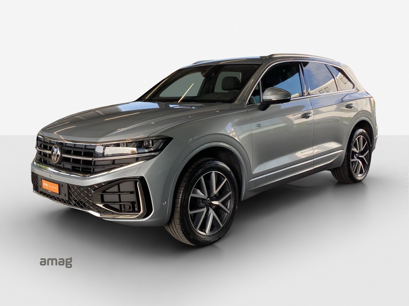 VW Touareg 3.0 TDI R-Line Tiptronic-image-0
