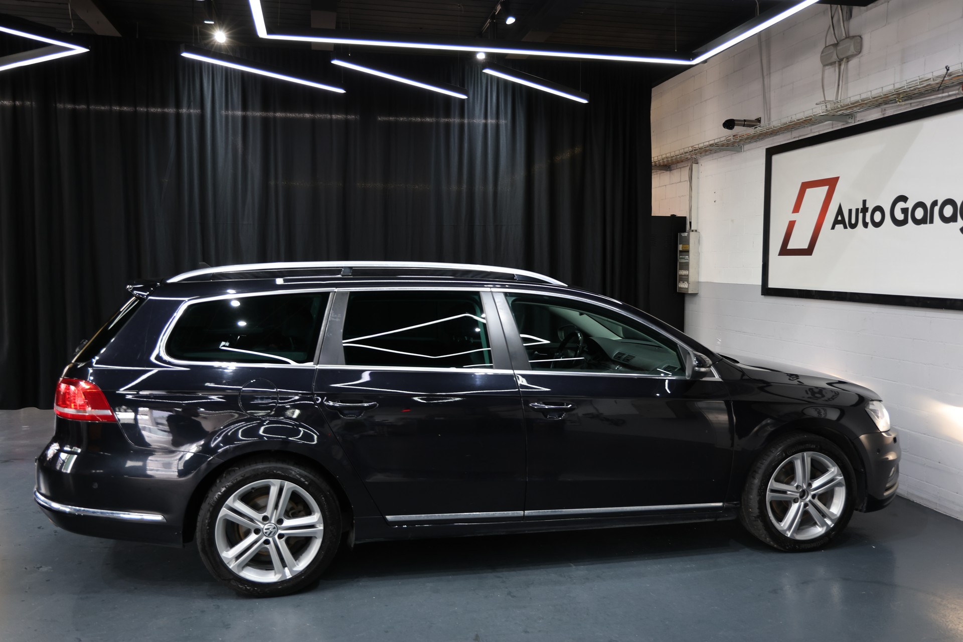 VW Passat Variant 2.0 TDI BMT R-Design 4M DSG-image-7