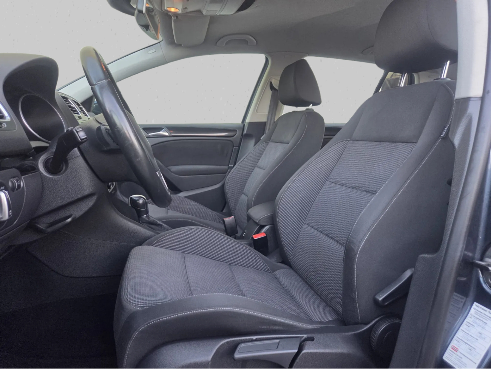 VW Golf 1.4 TSI Highline DSG * Expertise & service du jour * Frish Service und MFK *-image-4