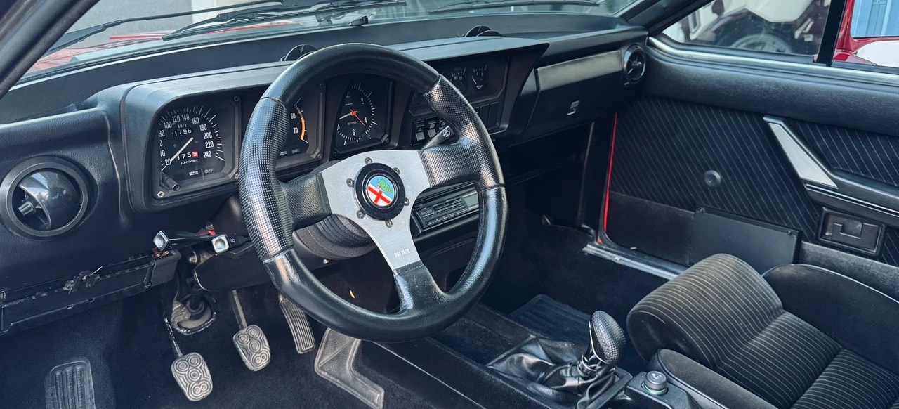 ALFA ROMEO GTV 6 2.5 Grand Prix-image-12