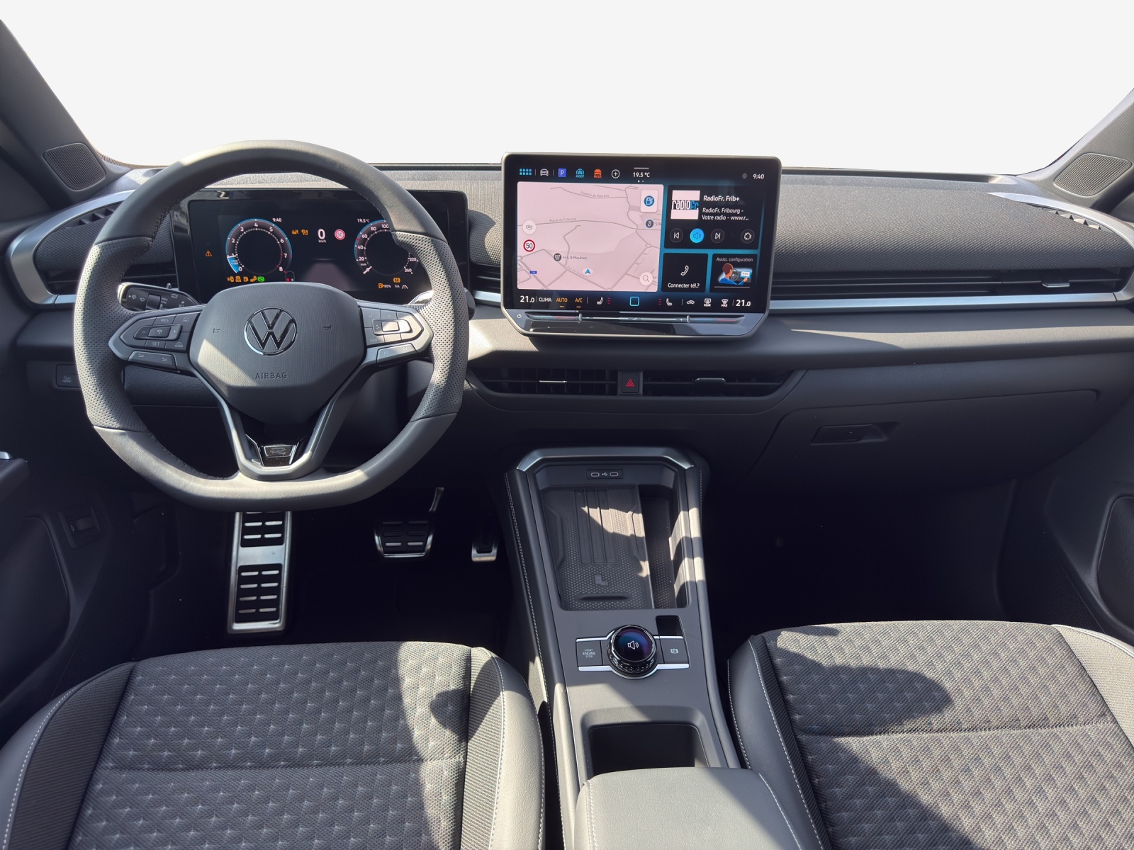 VW T-Roc 1.5 eTSI mHEV R-Line DSG-image-8