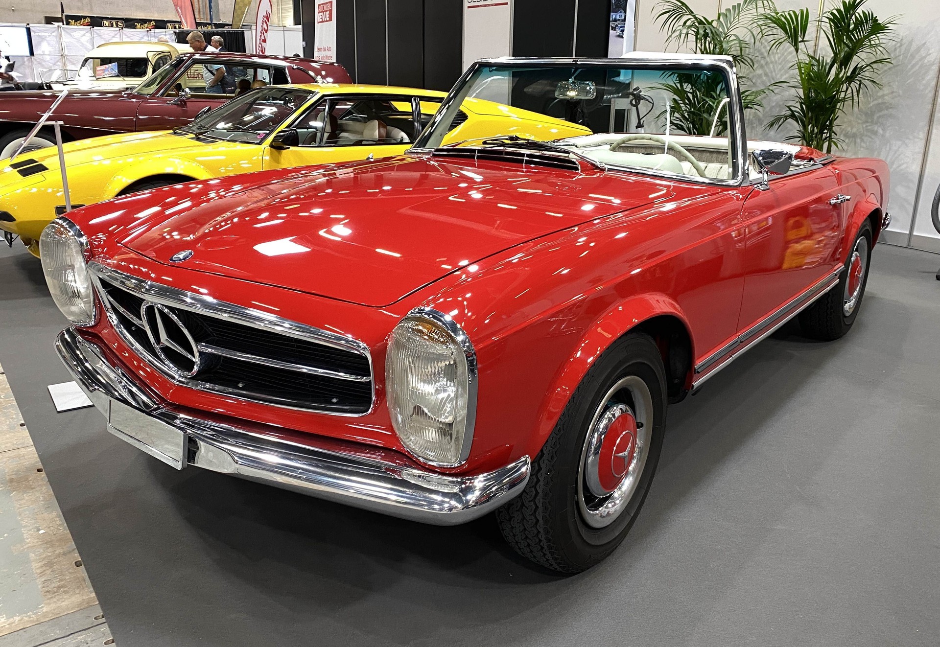 MERCEDES-BENZ SL 230 Pagode