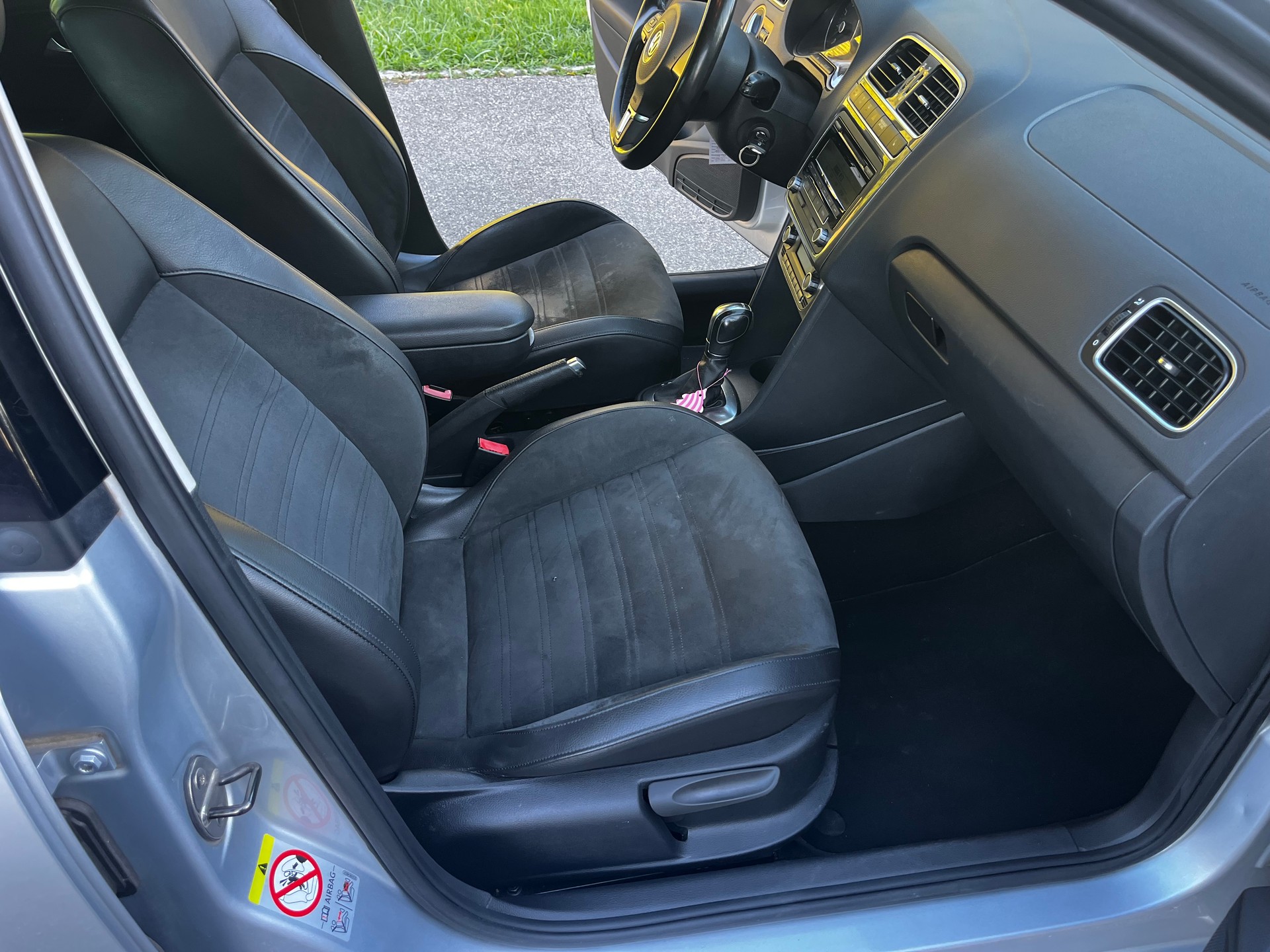 VW Polo 1.4 16V Trendline DSG-image-10