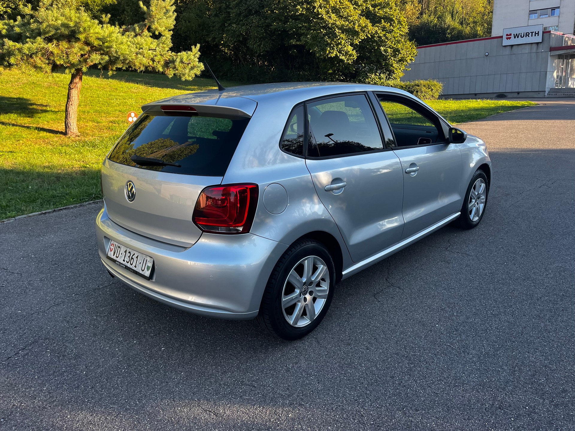 VW Polo 1.4 16V Trendline DSG-image-1