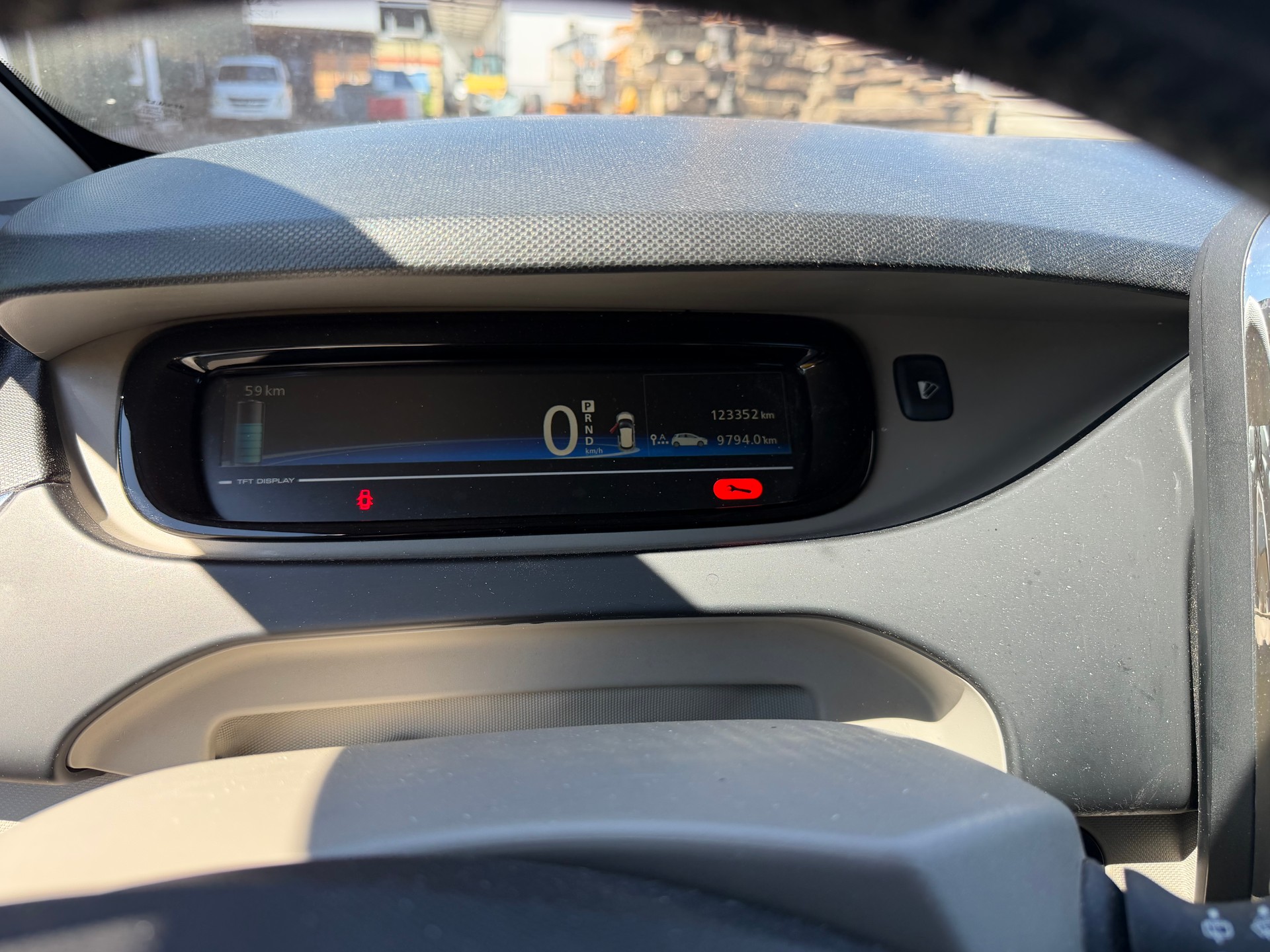 RENAULT Zoe Intens R240-image-5