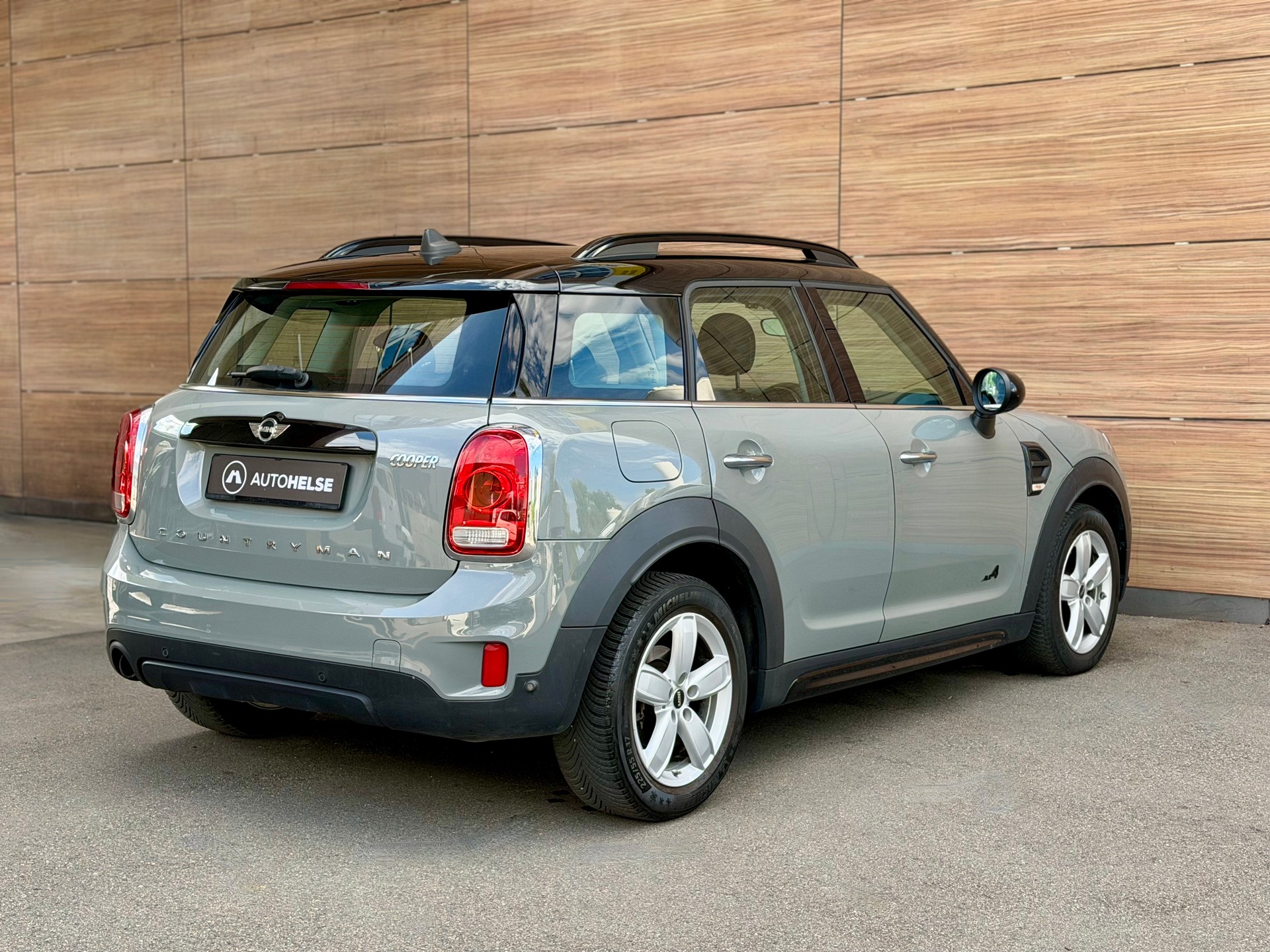 MINI Countryman Cooper ALL4 - Frisch ab MFK - Moonwalk Grey - 4x4 --image-5