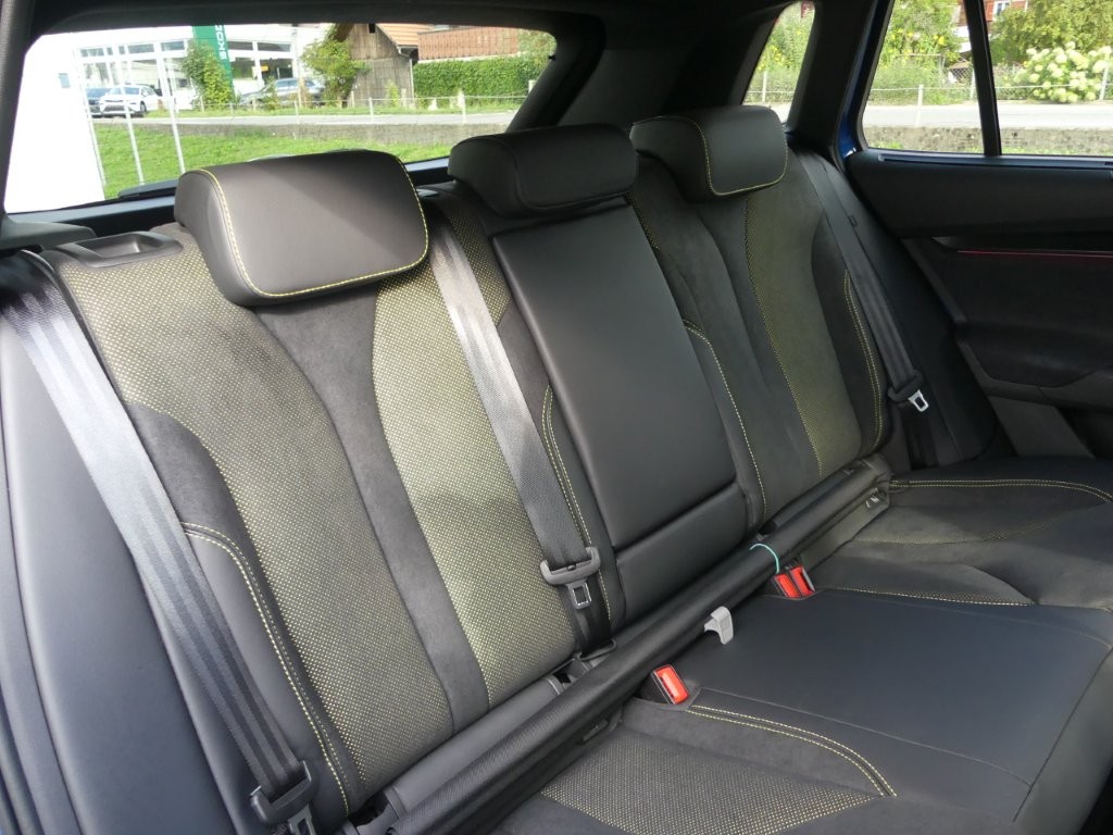 SKODA Elroq RS 4x4-image-12