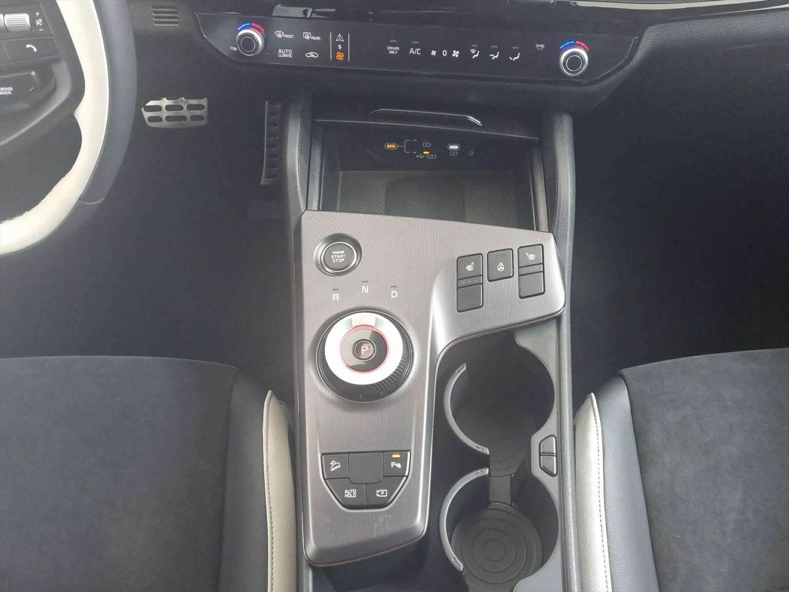 KIA Sportage 1.6 TGDi HEV AWD GT-Line-image-9