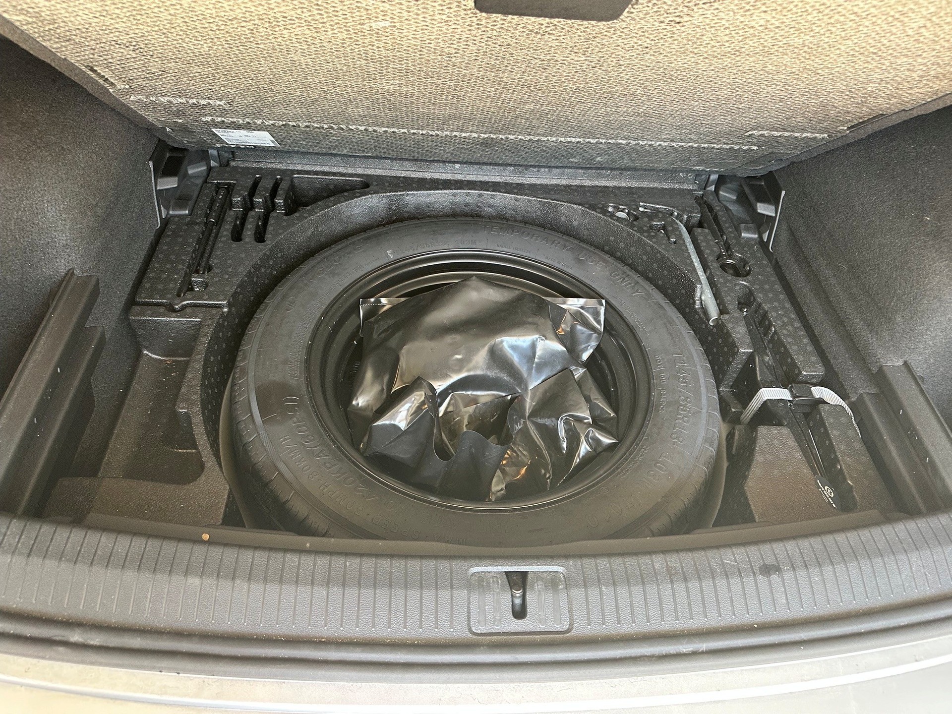 VW 1.5 TSI Life DSG 2WD Abnehmbare AHK | Travel Assist | VW-gepflegt | grosser Service-image-7
