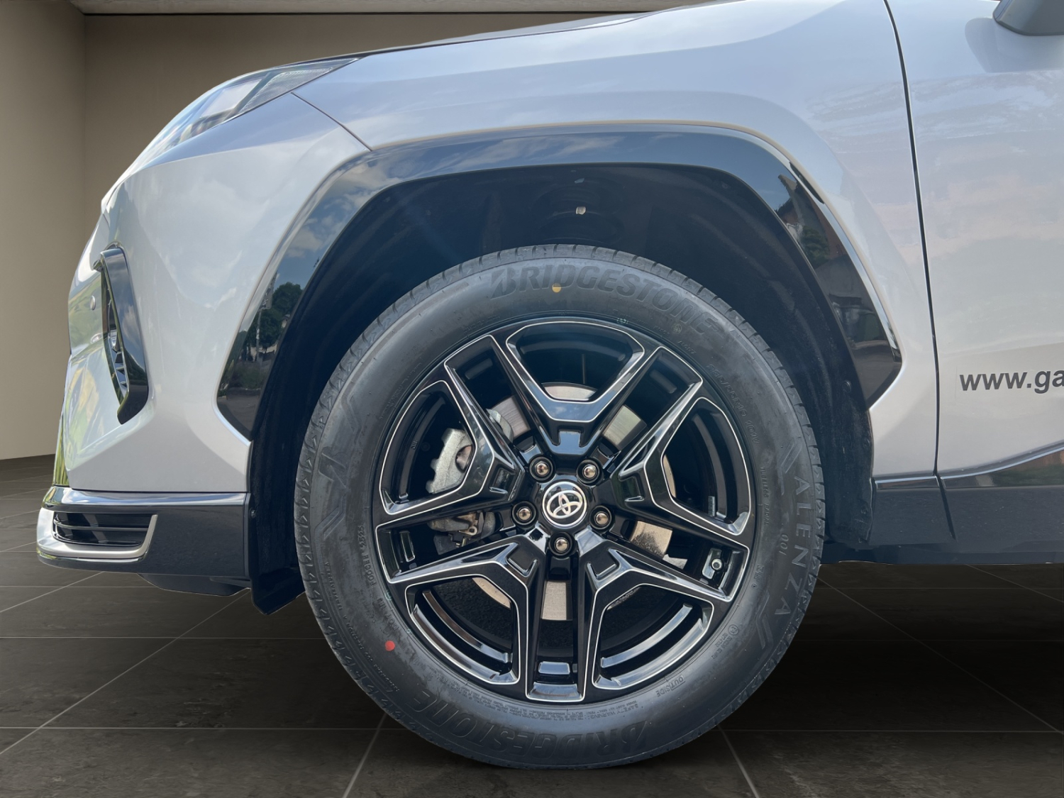 TOYOTA RAV4 2.5 Plug-In-Hybrid GR Sport-image-27