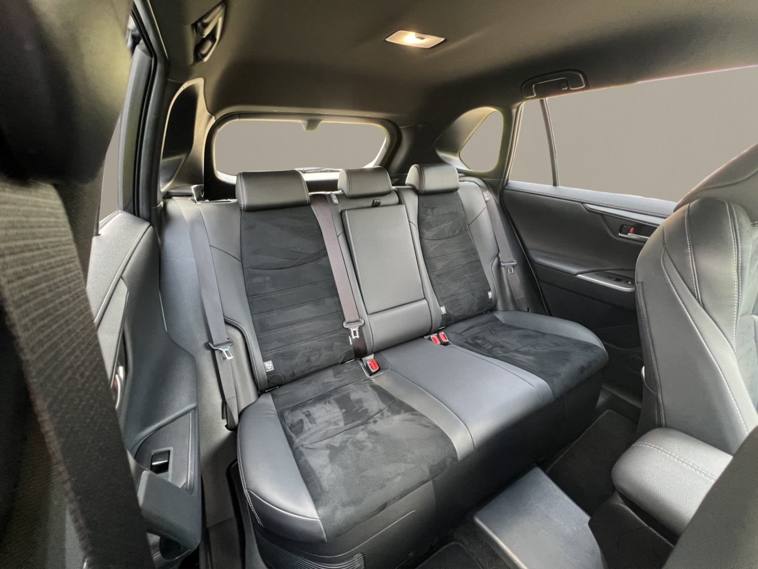 TOYOTA RAV4 2.5 Plug-In-Hybrid GR Sport-image-23